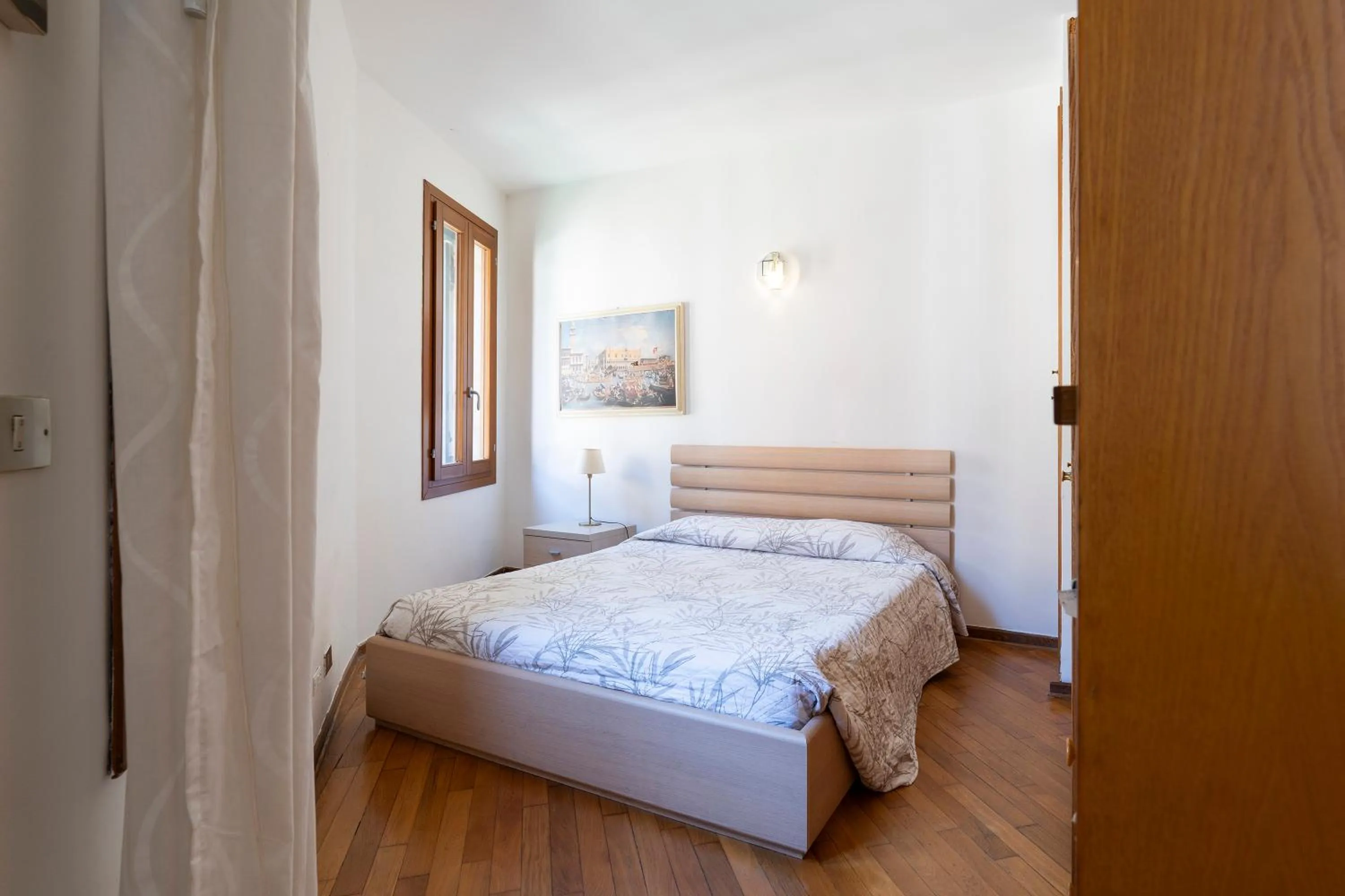 Bedroom, Bed in Anzolo Palace - Rooms & Apartments