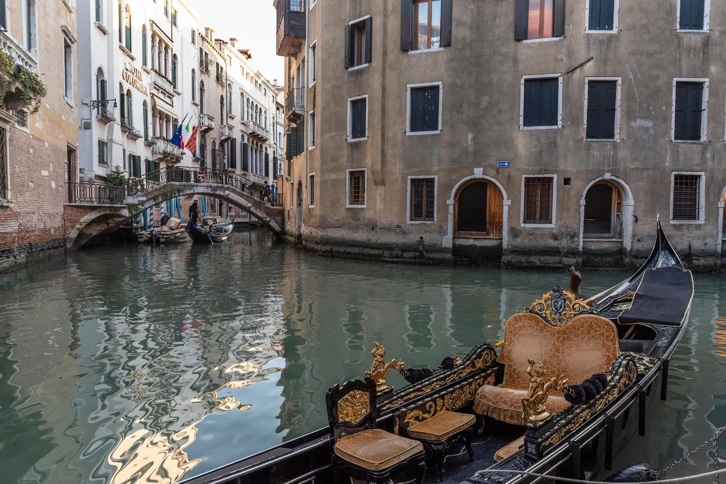 Property building in Anzolo Palace - Rooms & Apartments