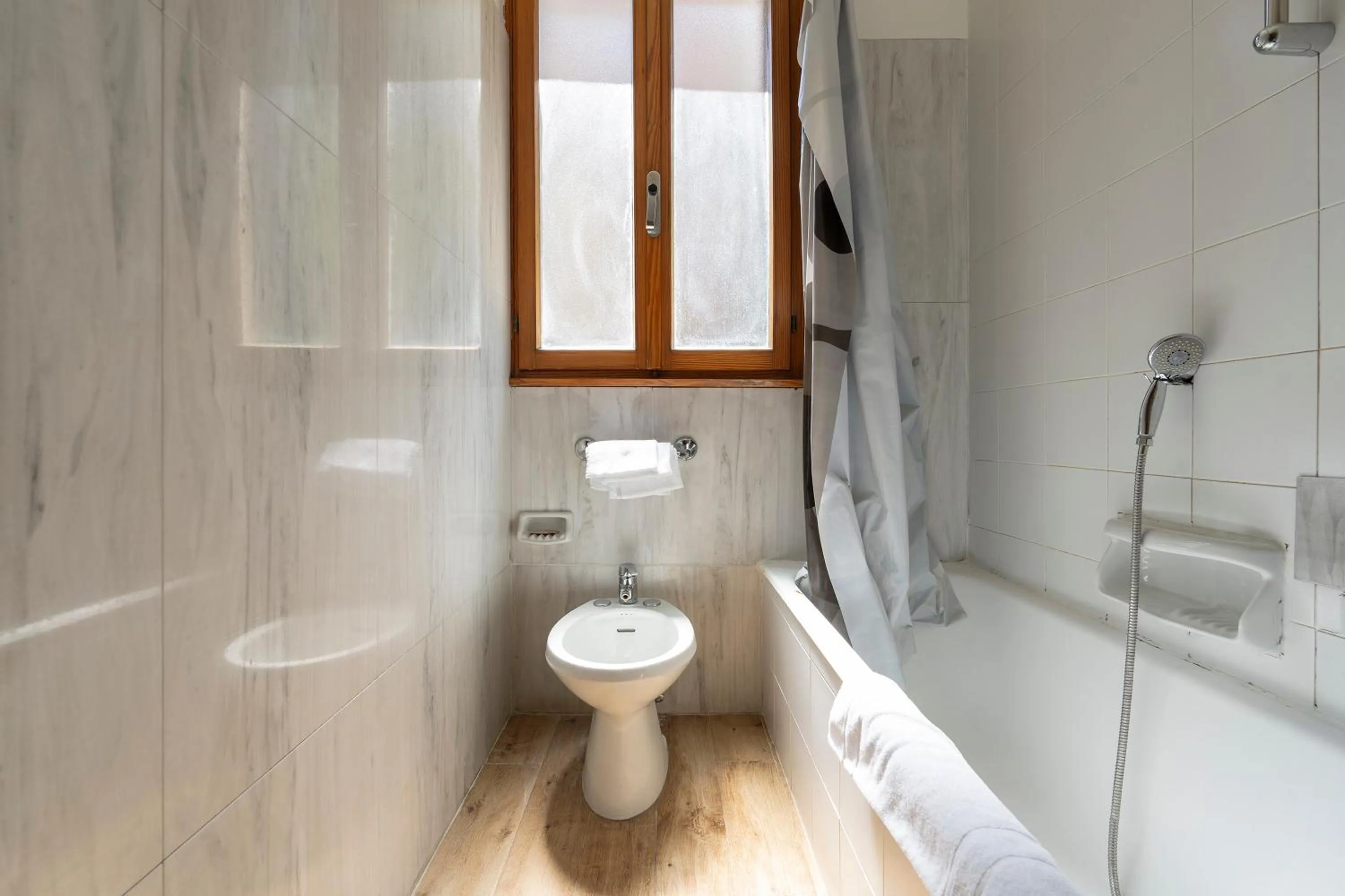 Bathroom in Anzolo Palace - Rooms & Apartments