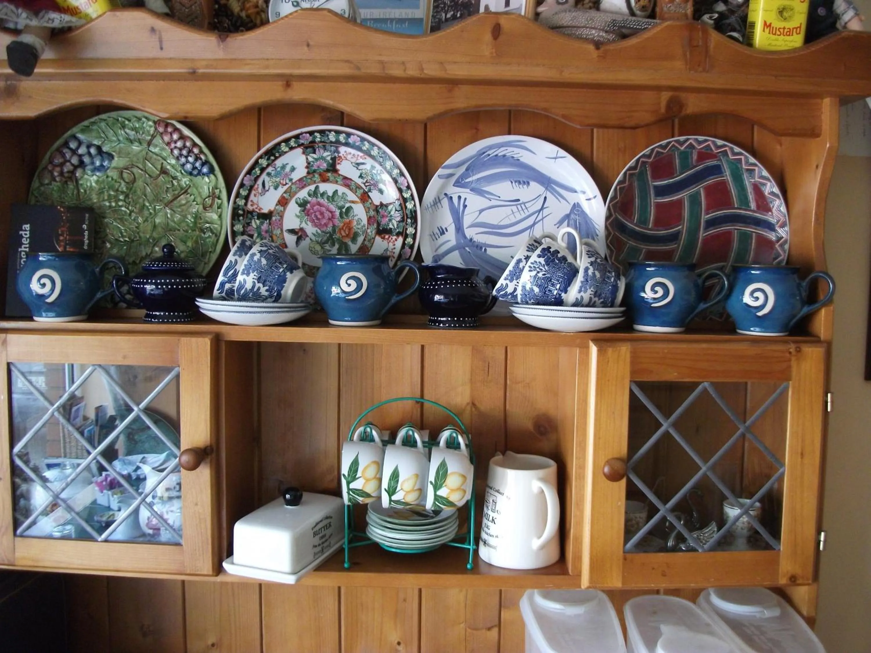 Dining area in Aaron Vale B&B