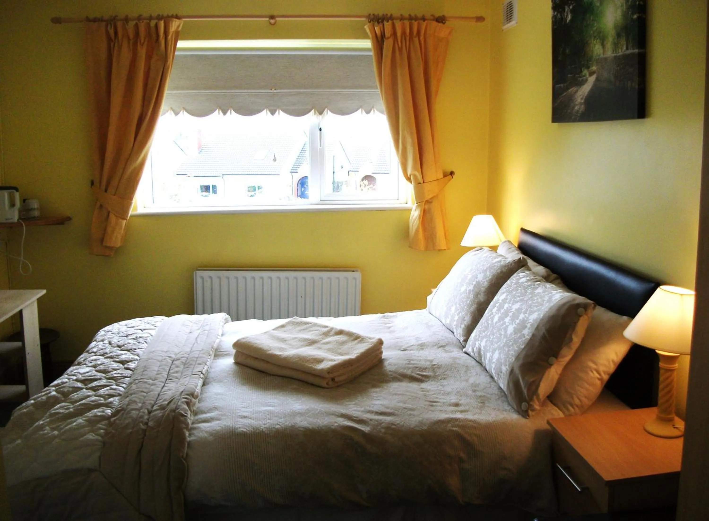 Bedroom, Bed in Aaron Vale B&B