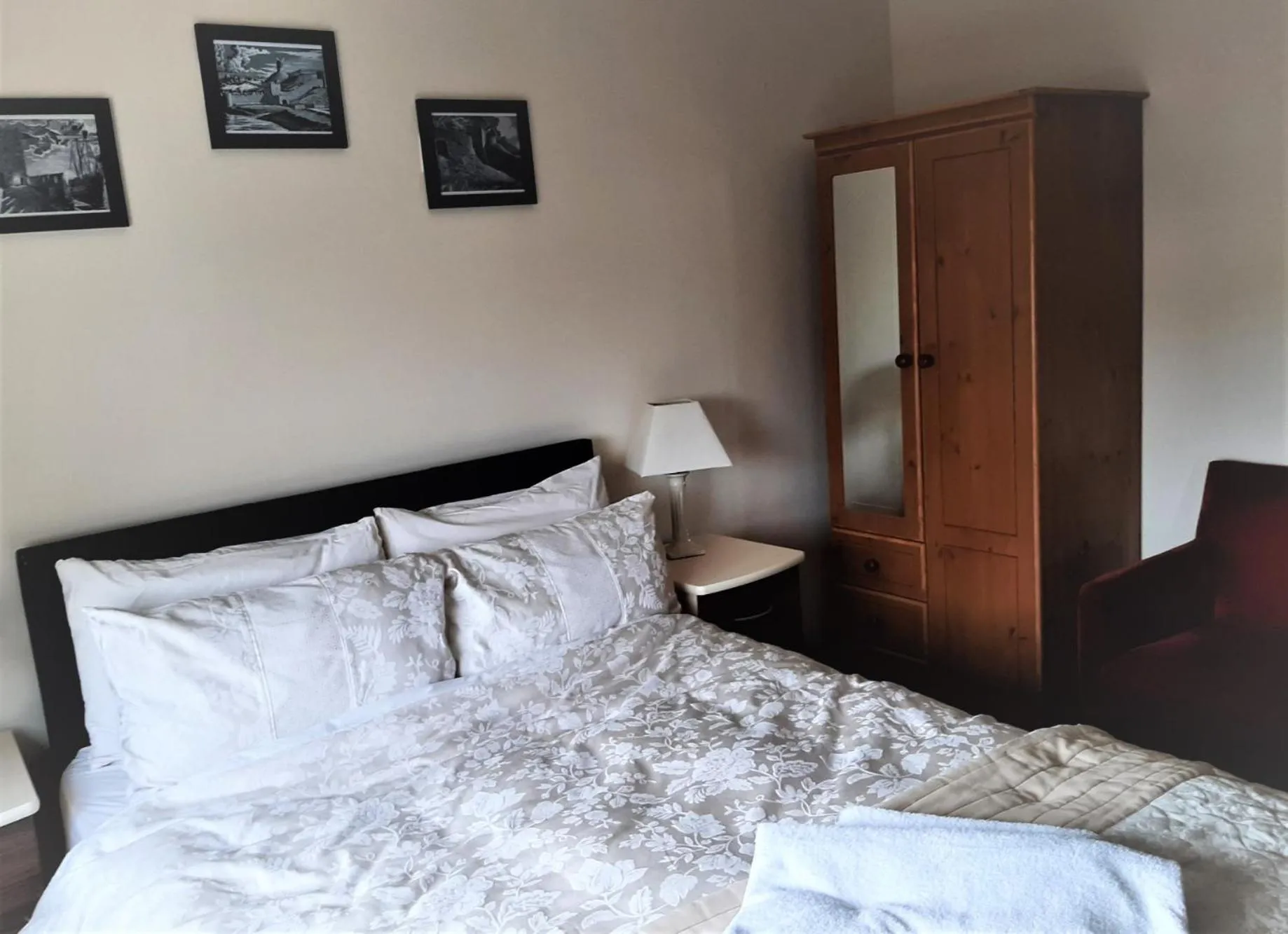 Bed in Aaron Vale B&B