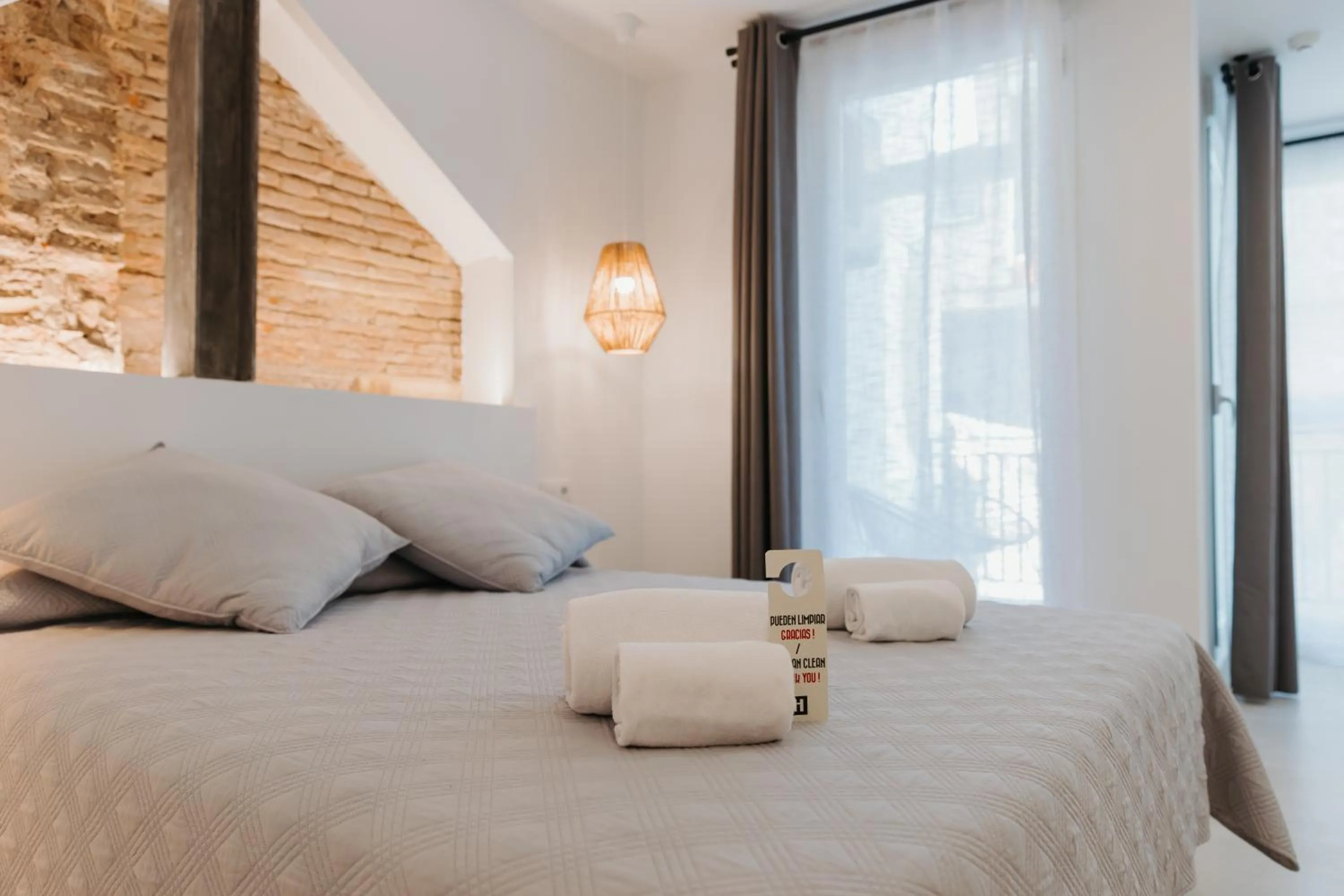 Bed in Hulot B&B Valencia