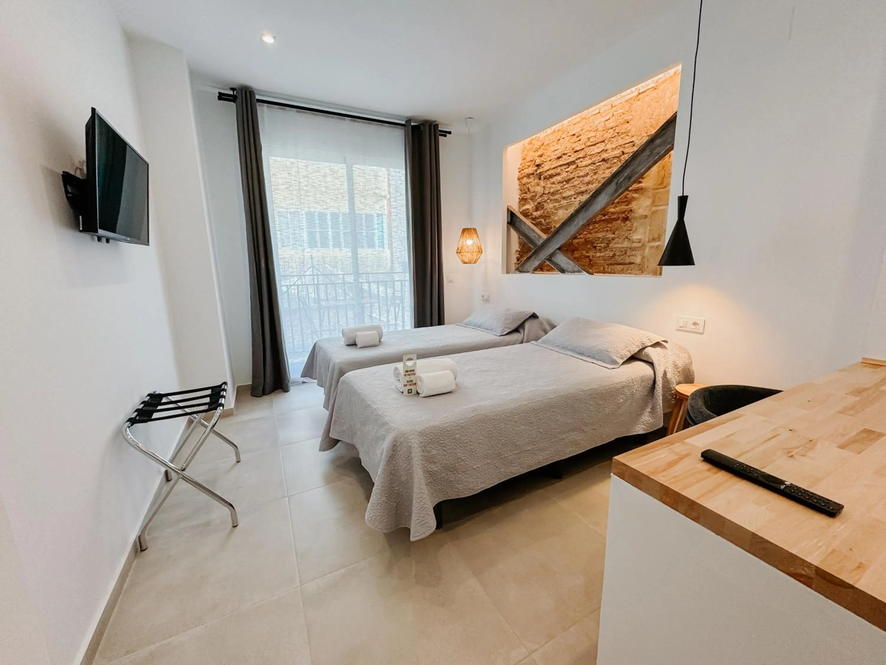 Bed in Hulot B&B Valencia
