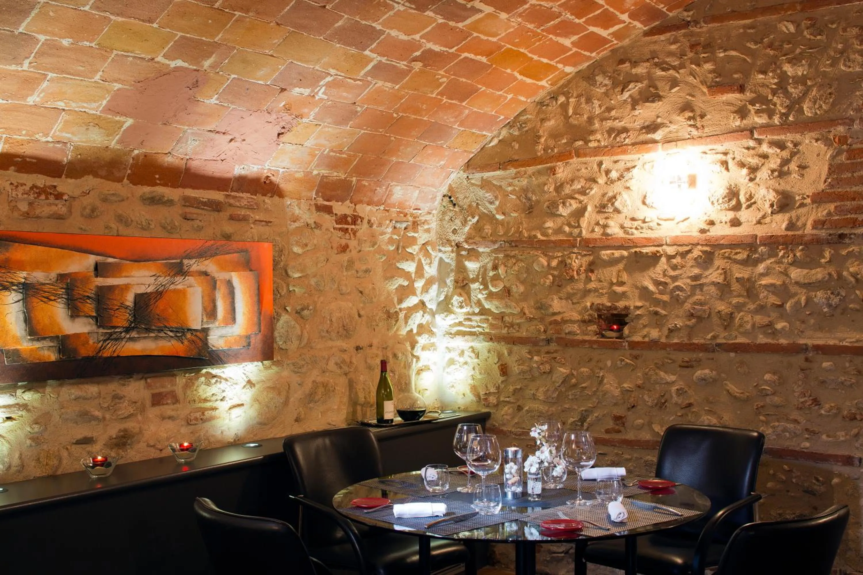 Restaurant/places to eat in Auberge Du Roua
