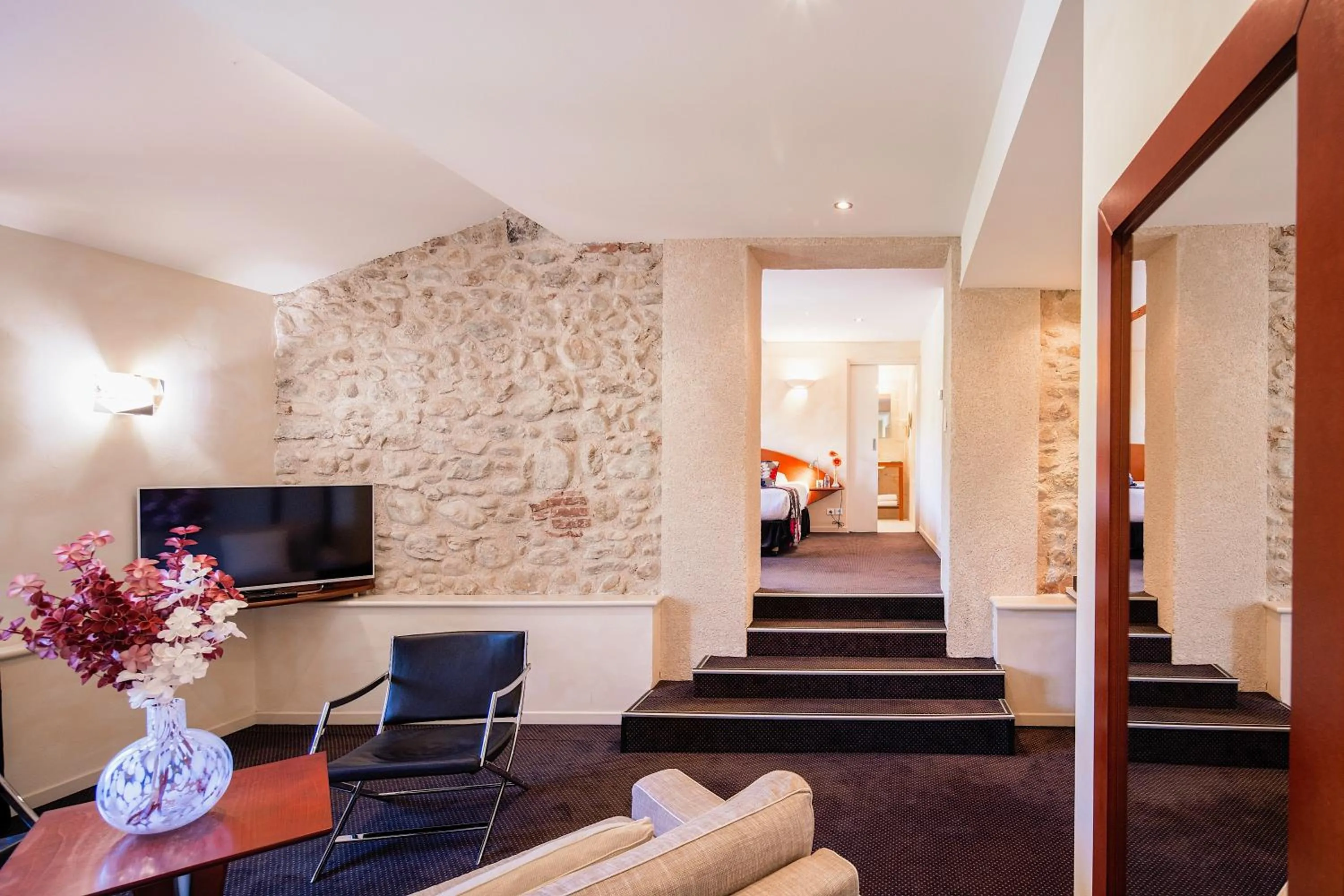 TV and multimedia in Auberge Du Roua