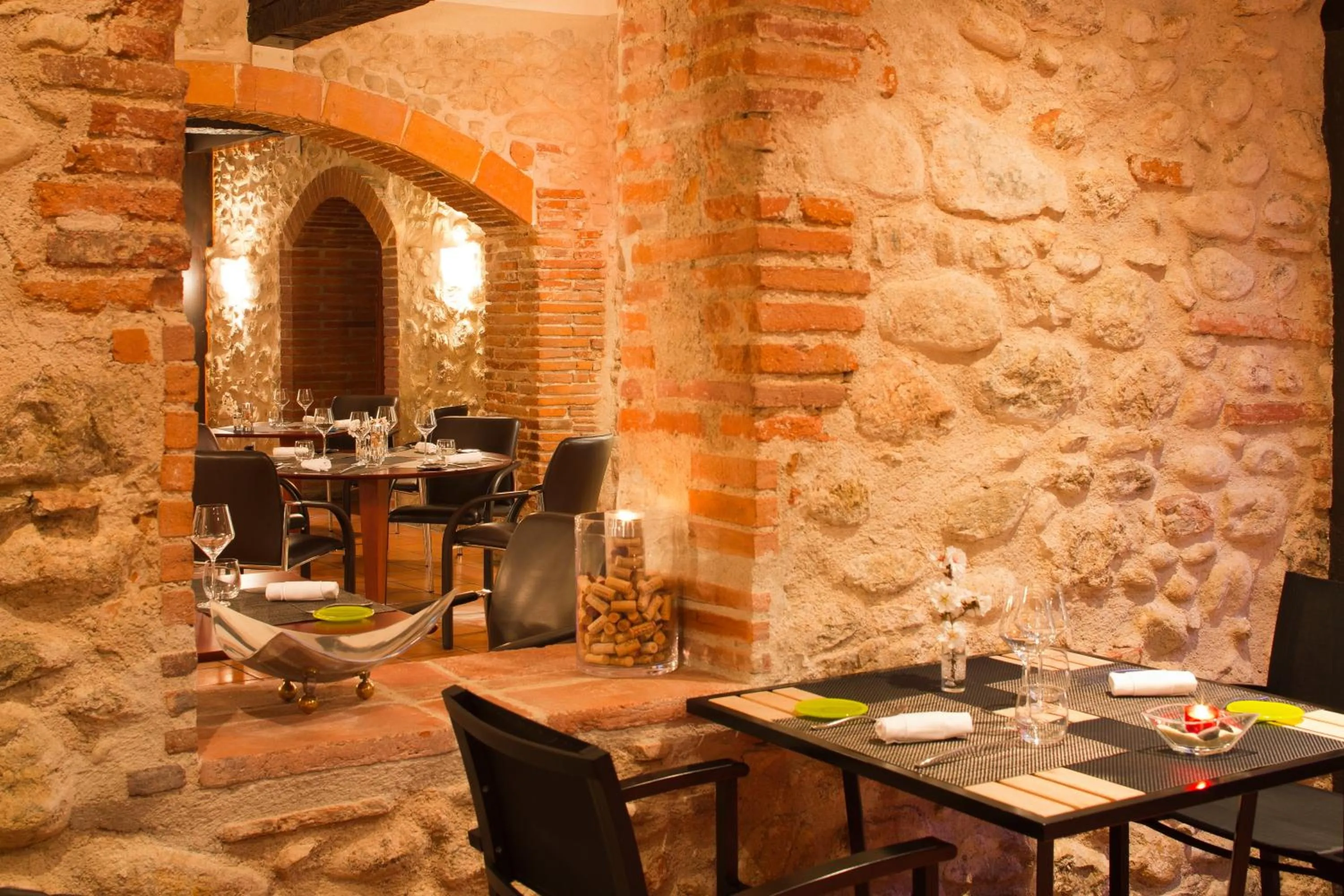 Restaurant/places to eat in Auberge Du Roua