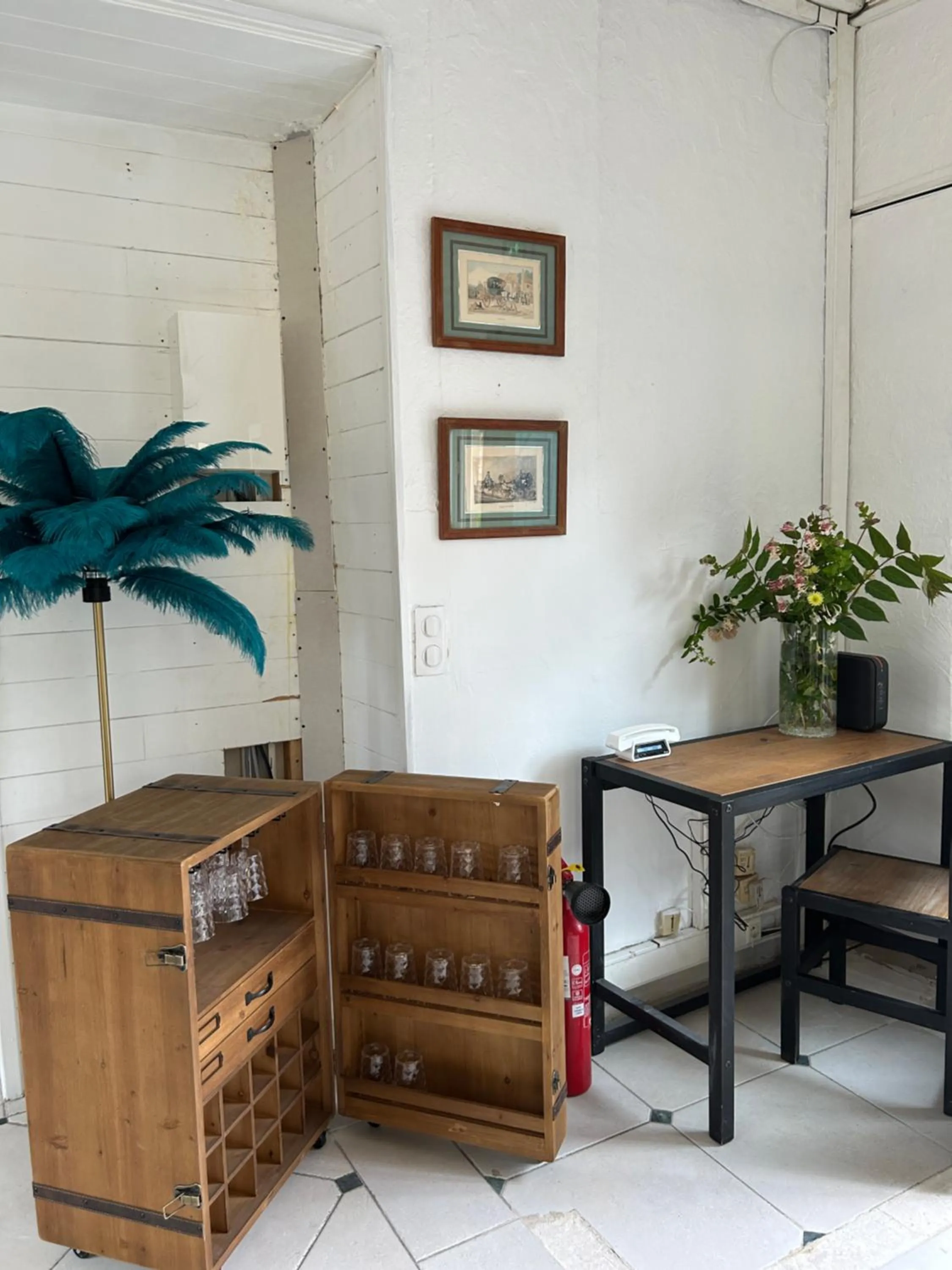 Breakfast in Hôtel L'Escale Au Soleil