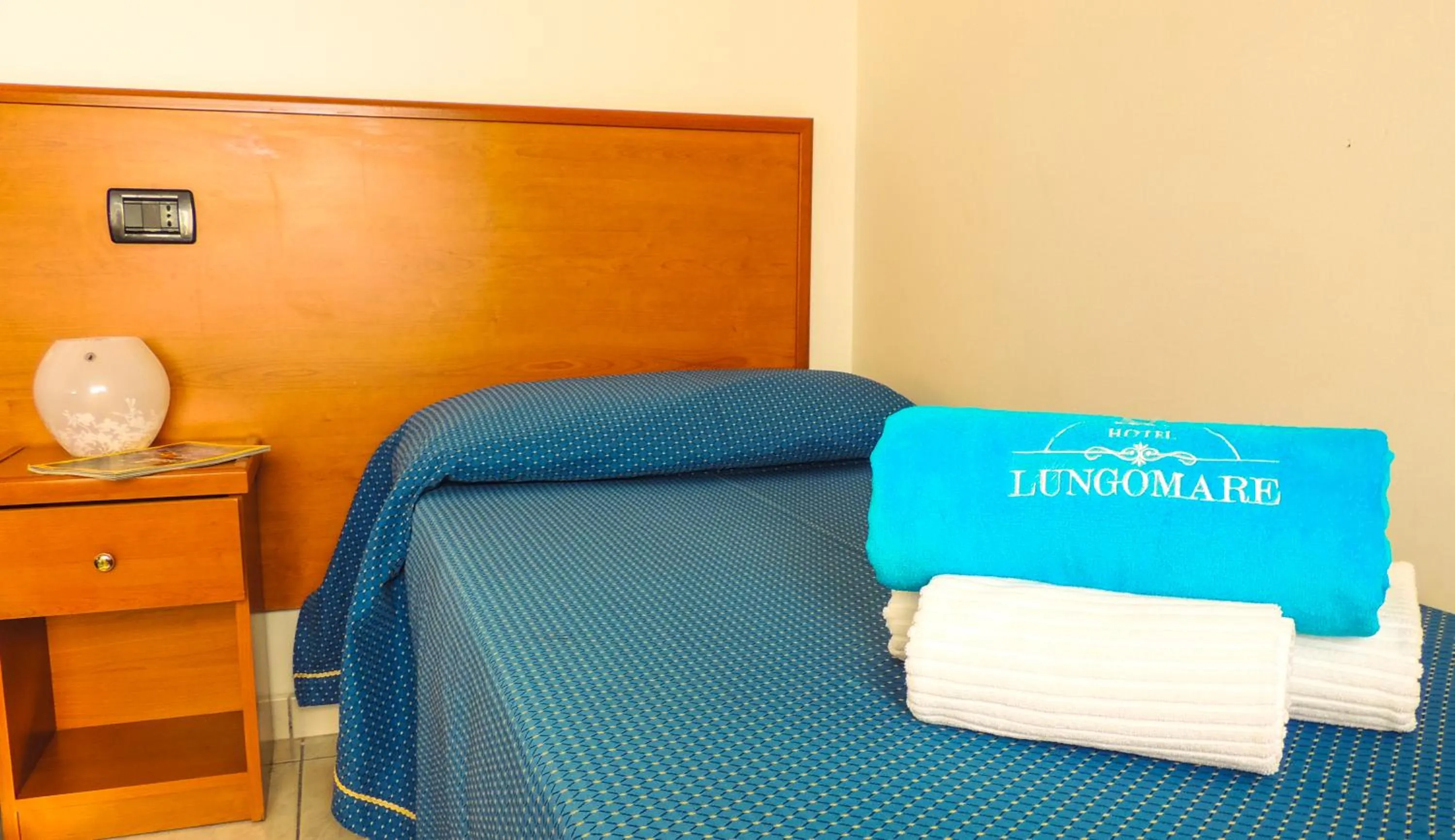 Bed in Hotel Lungomare
