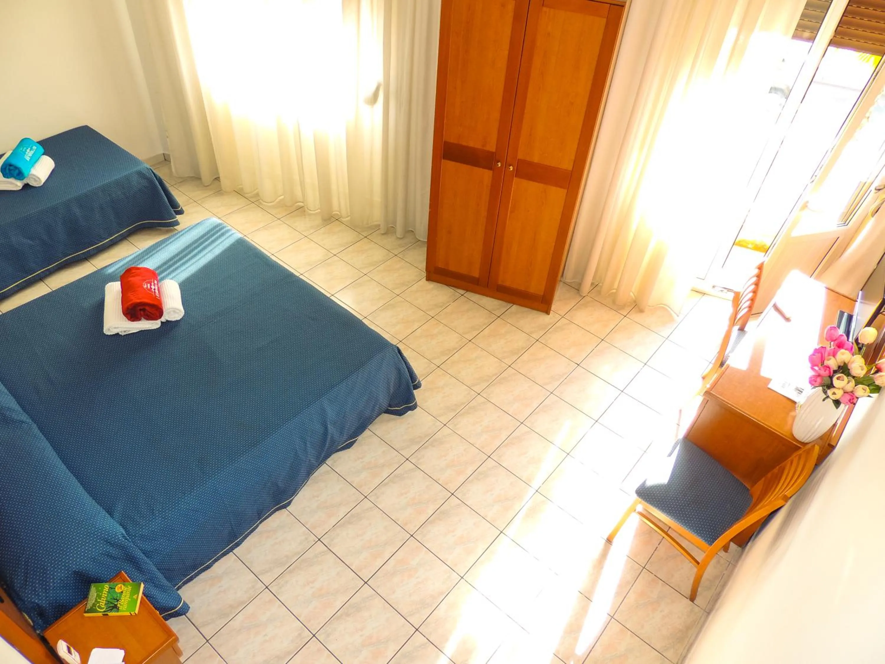 TV and multimedia, Bed in Hotel Lungomare