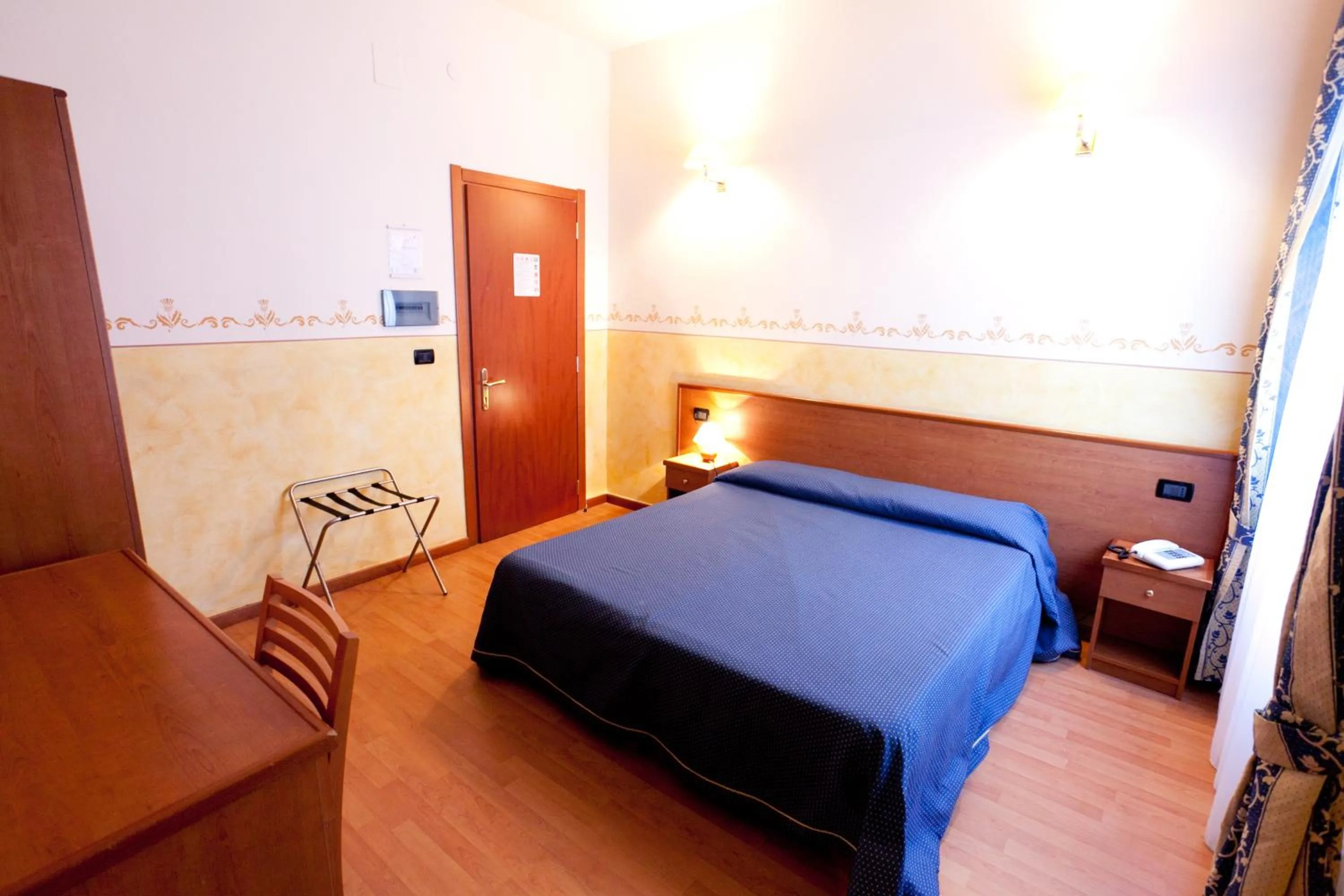 Bed in Hotel Lungomare