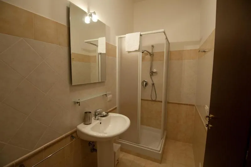 Bathroom in Rome Services Porta Castello