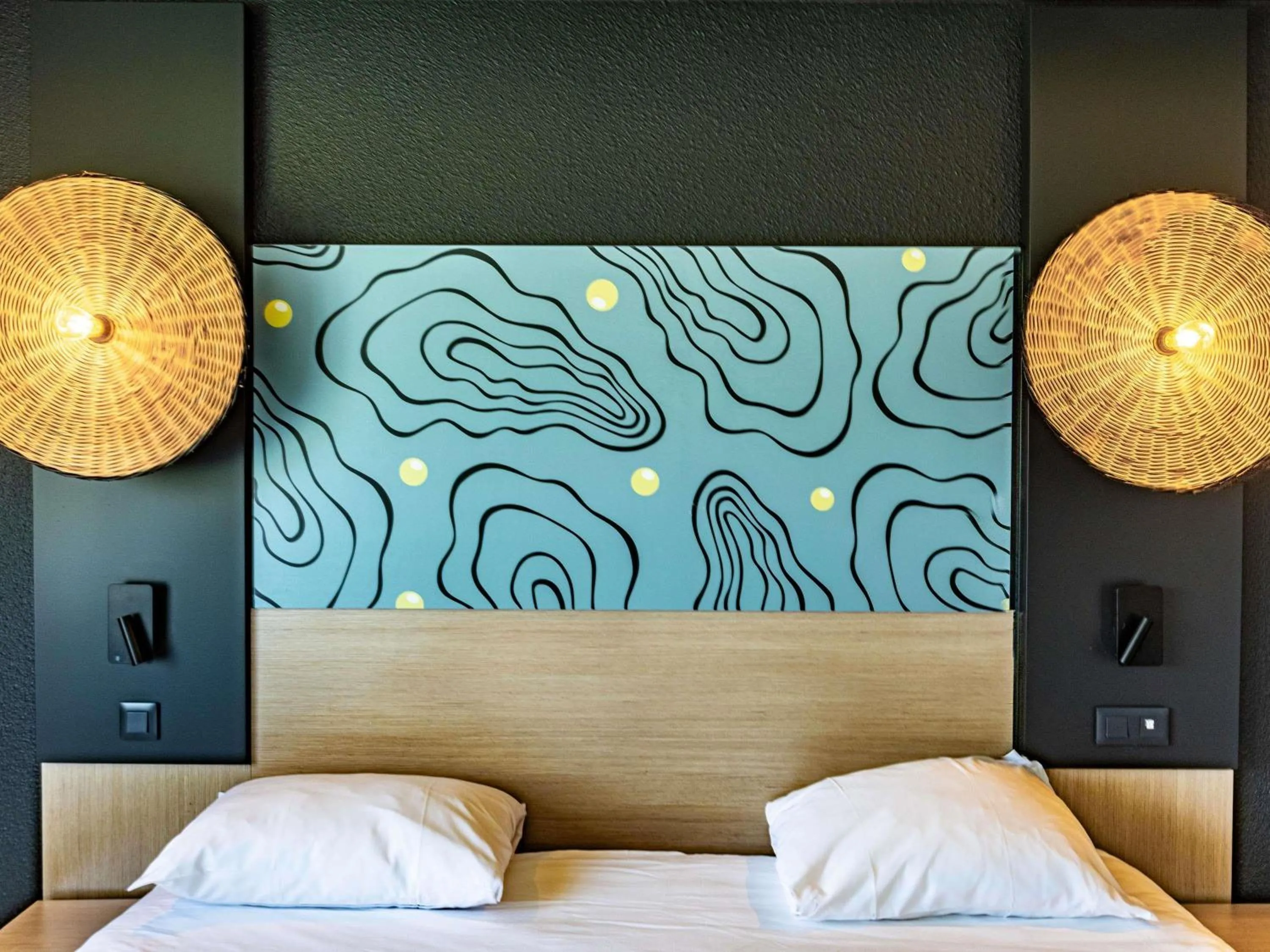 Bedroom, Bed in ibis Styles Marennes d'Oléron