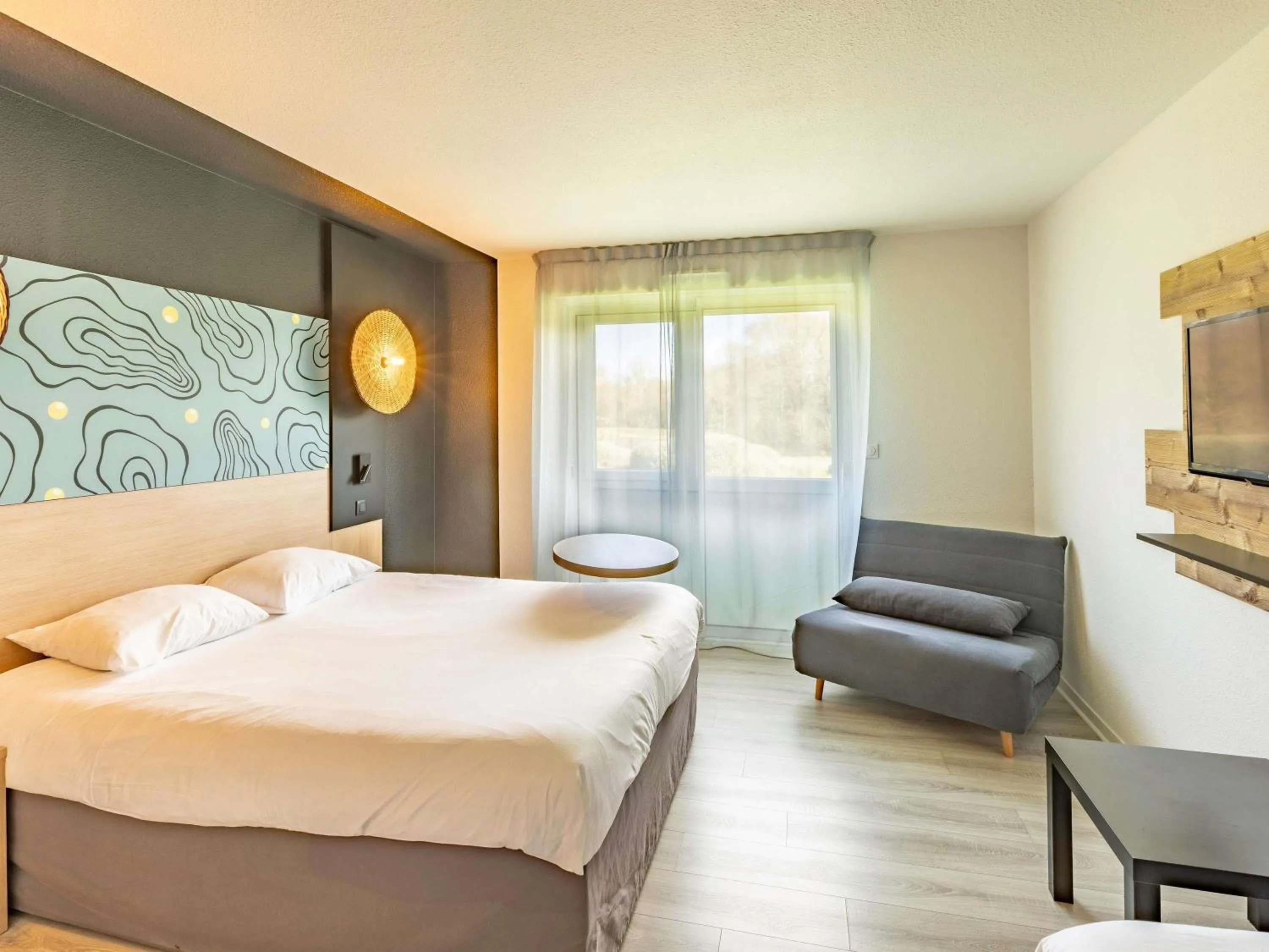 Bedroom, Bed in ibis Styles Marennes d'Oléron