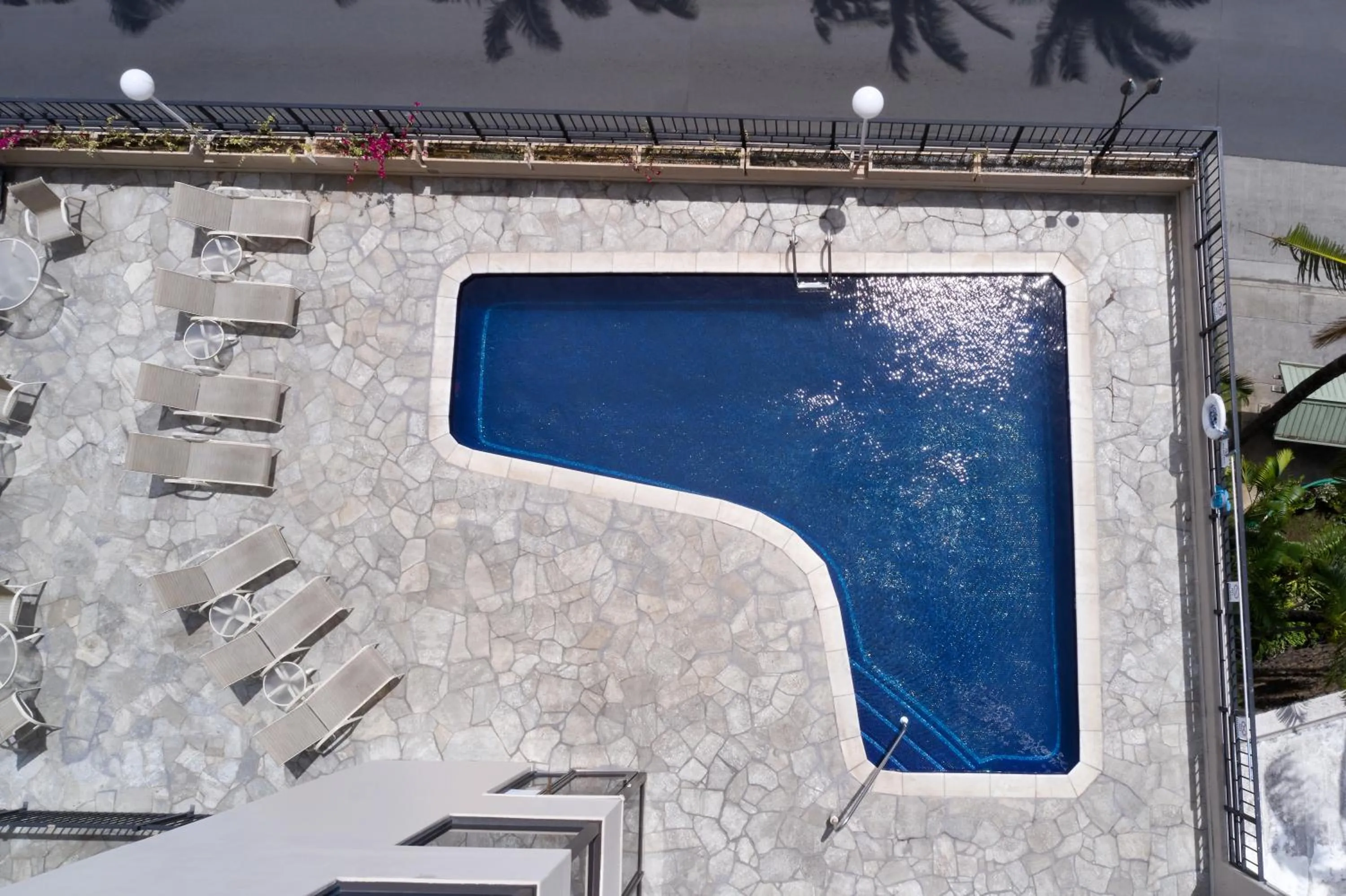 Day in Aqua Palms Waikiki