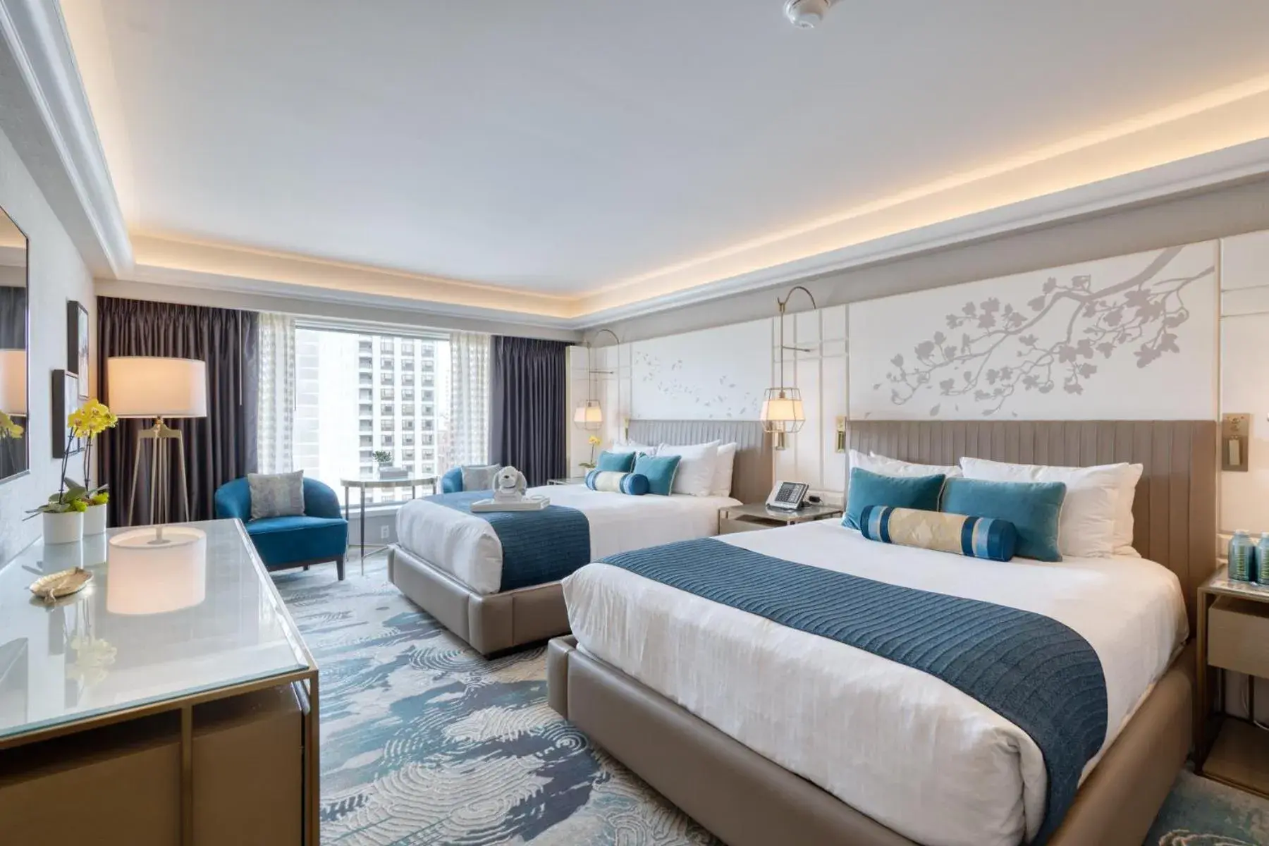 Deluxe Queen Room with Two Queen Beds in Hotel Nikko San Francisco Deluxe Queen Room with Two Queen Beds in Hotel Nikko San Francisco