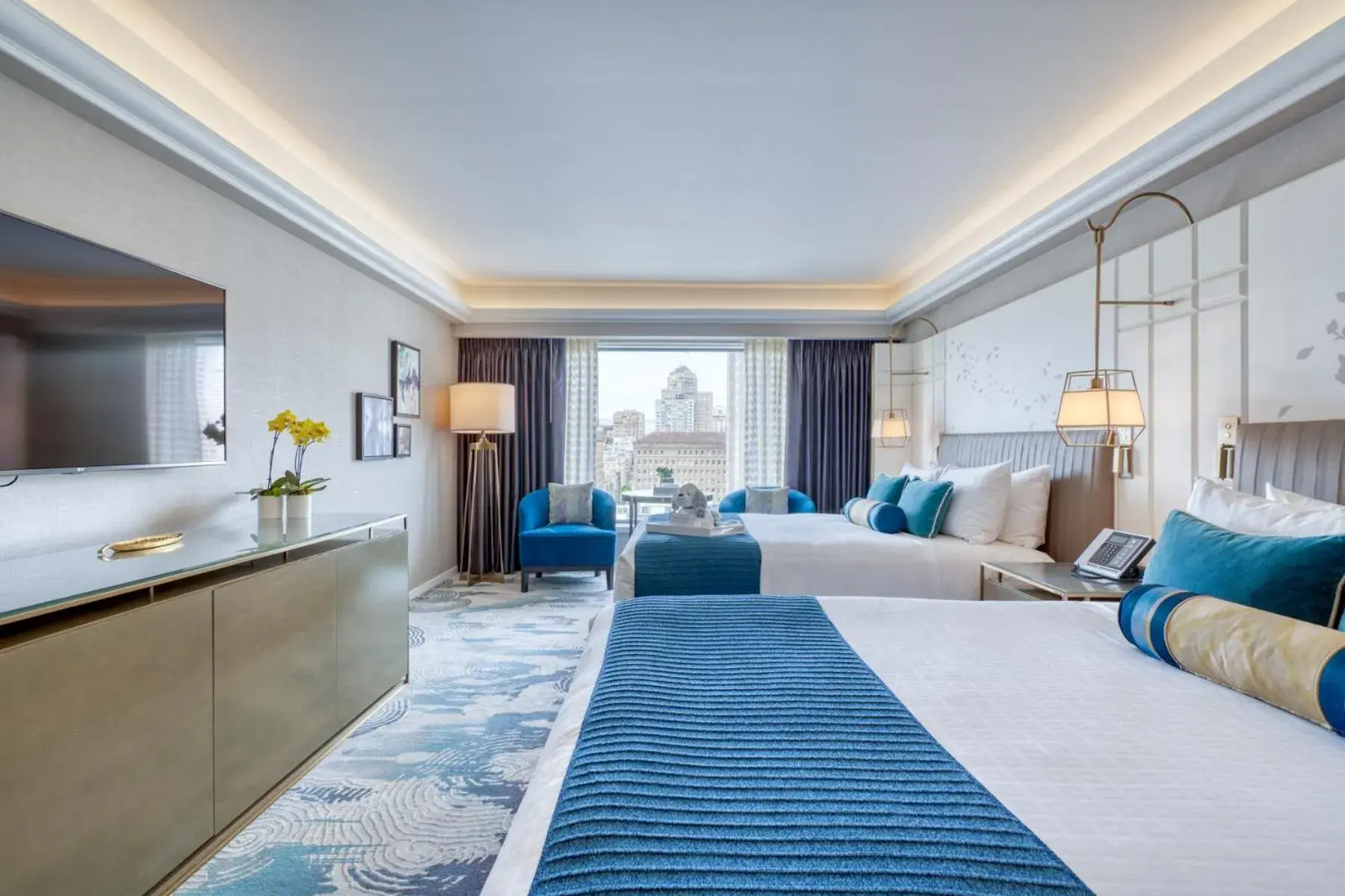 Deluxe Double Room with Two Double Beds in Hotel Nikko San Francisco Deluxe Double Room with Two Double Beds in Hotel Nikko San Francisco