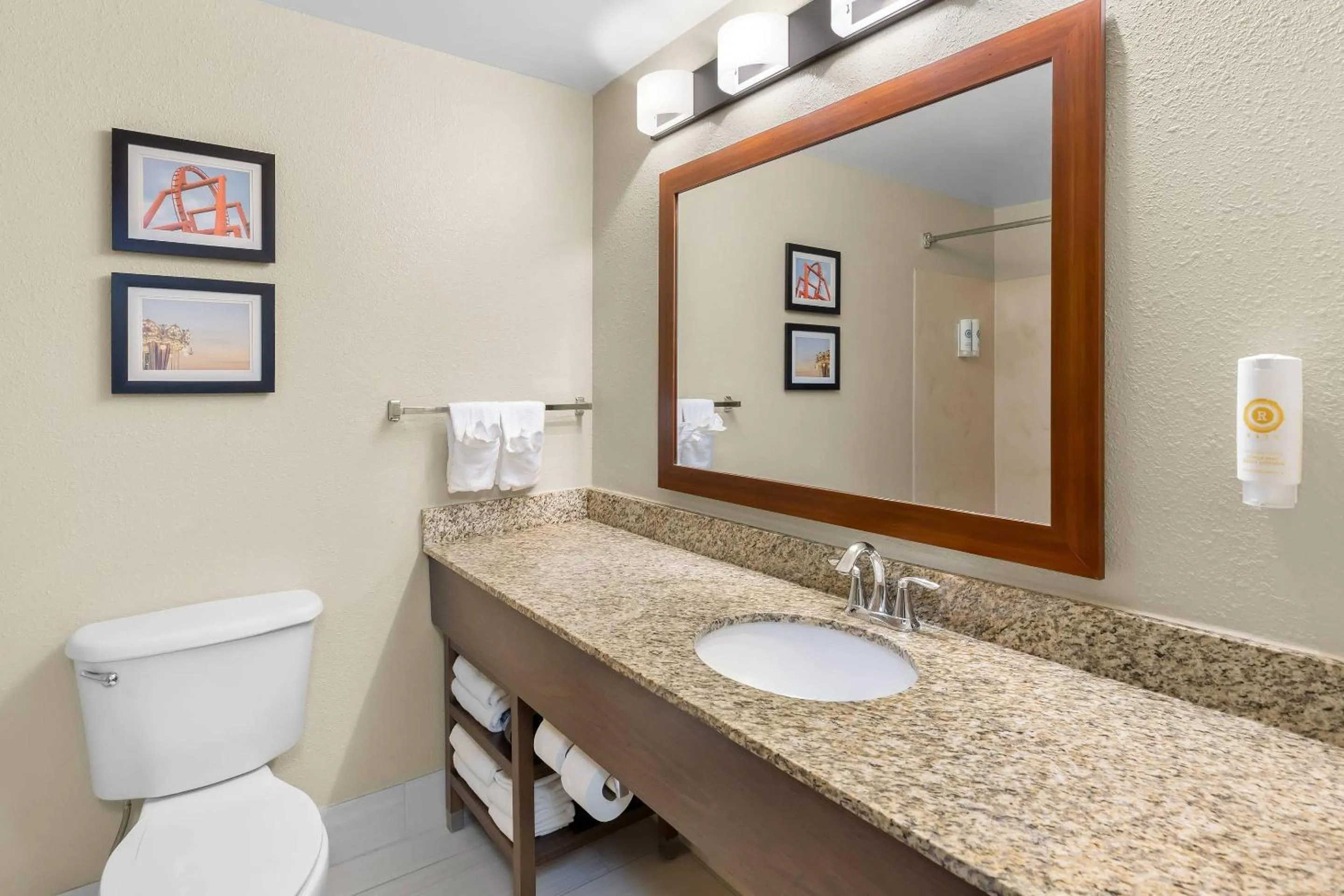 Bedroom in Comfort Suites Near Universal Orlando Resort