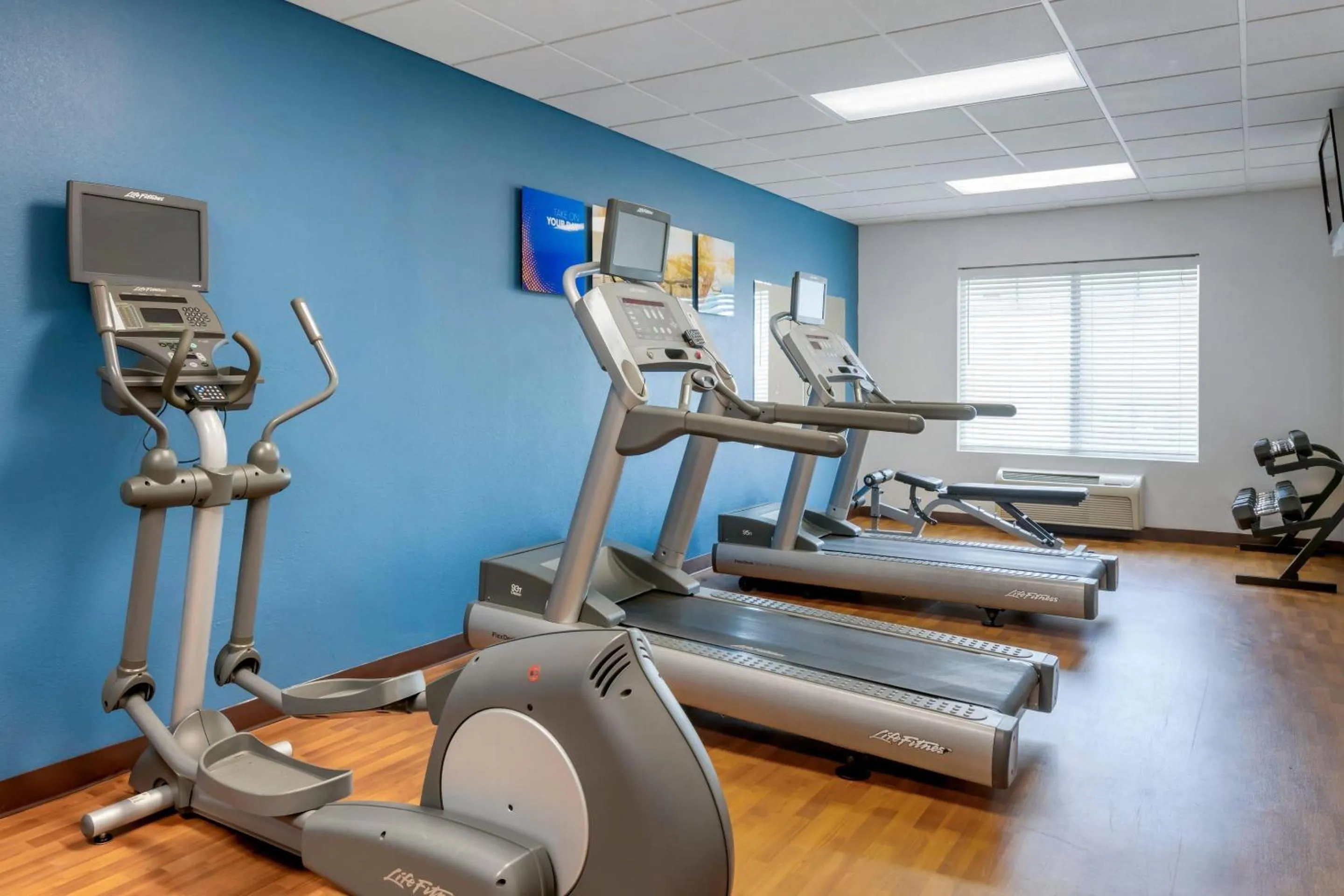 Fitness centre/facilities in Comfort Suites Near Universal Orlando Resort