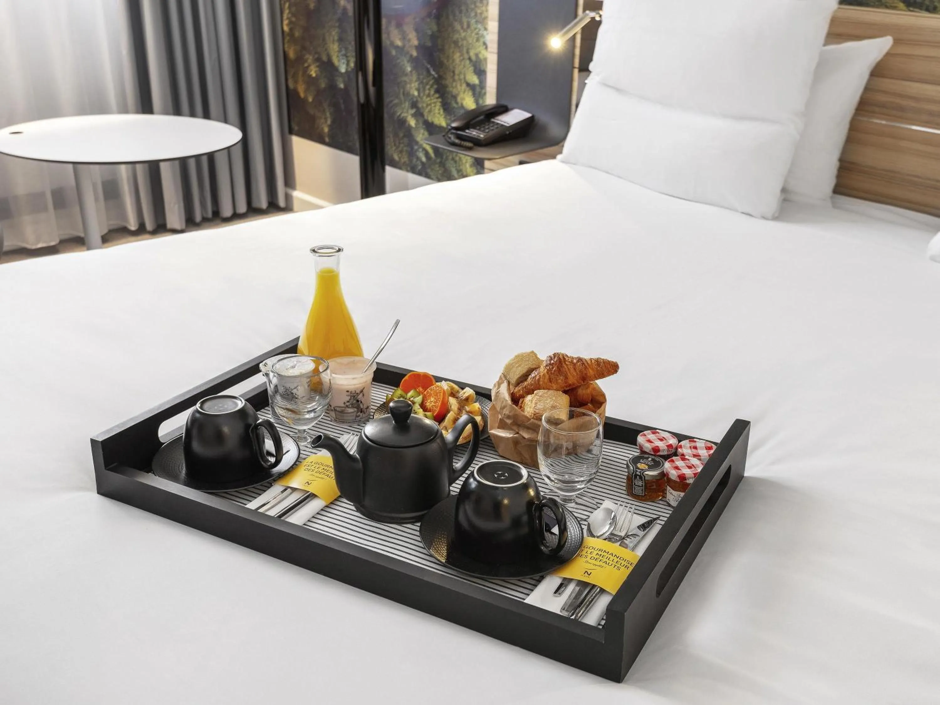 Breakfast, Bed in Novotel Blois Centre Val De Loire
