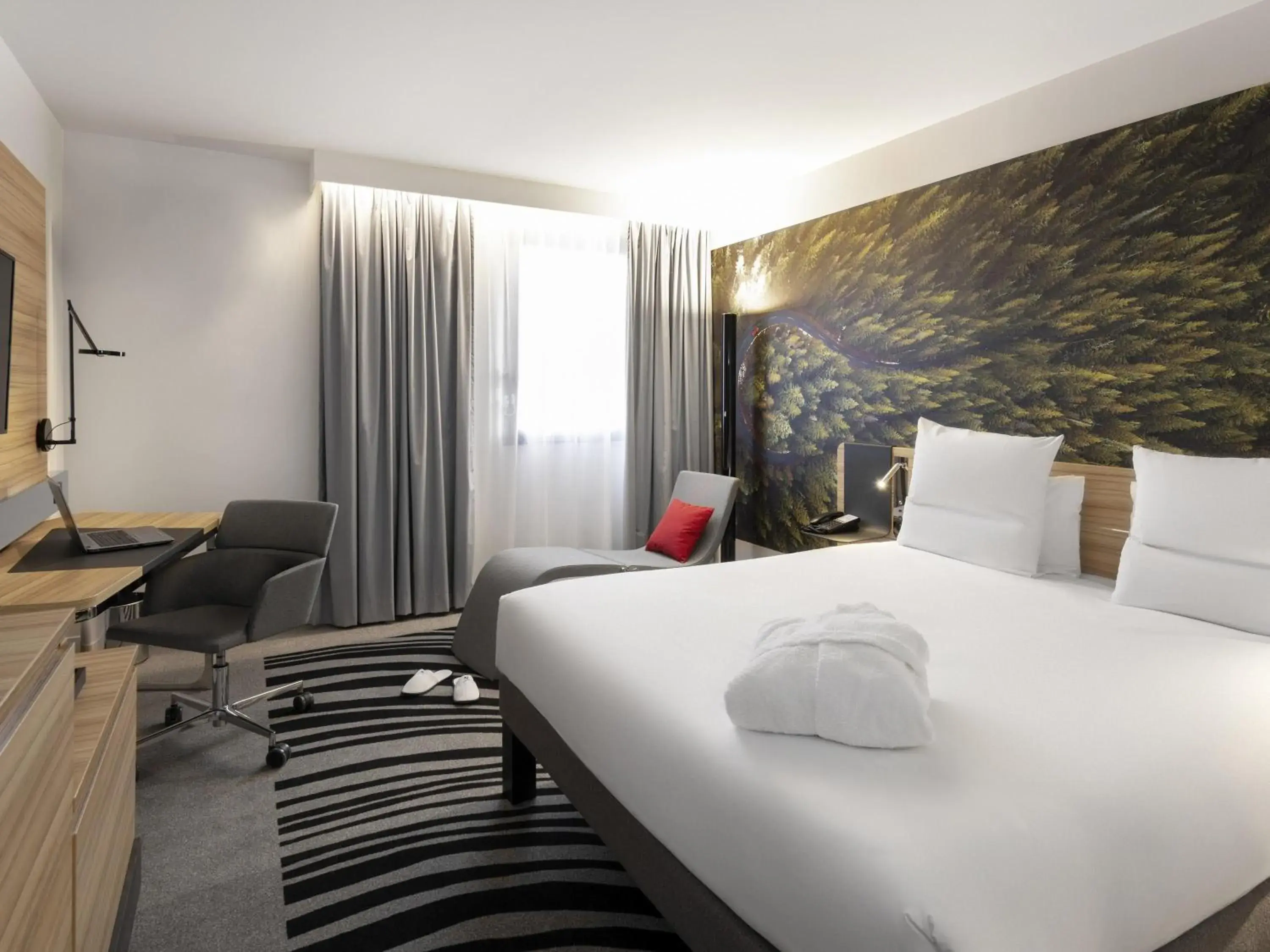 Executive Room with Double Bed in Novotel Blois Centre Val De Loire Executive Room with Double Bed in Novotel Blois Centre Val De Loire