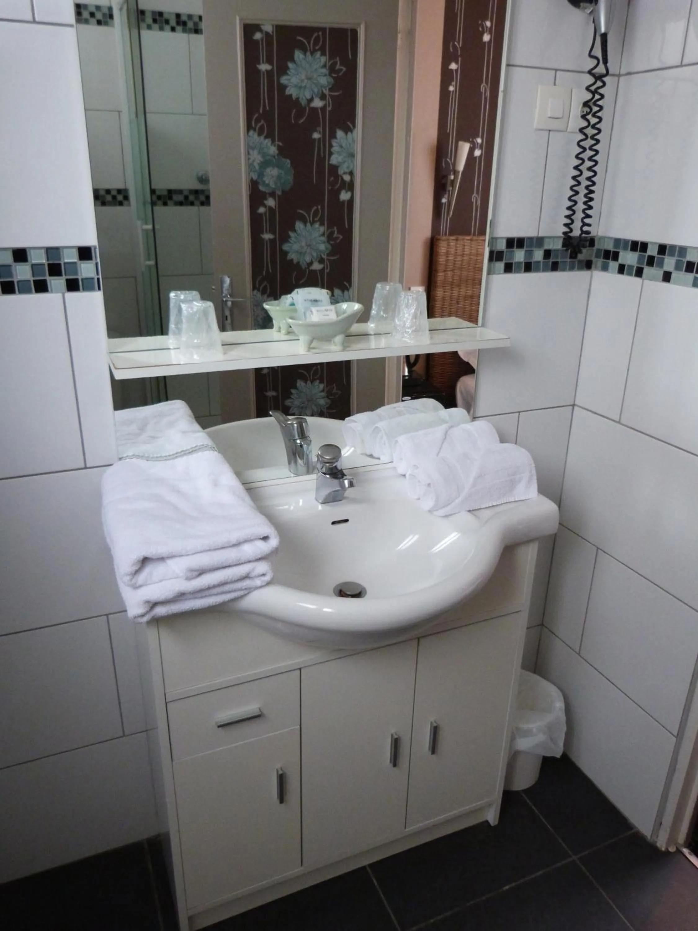 Bathroom in Hotel Les Embruns