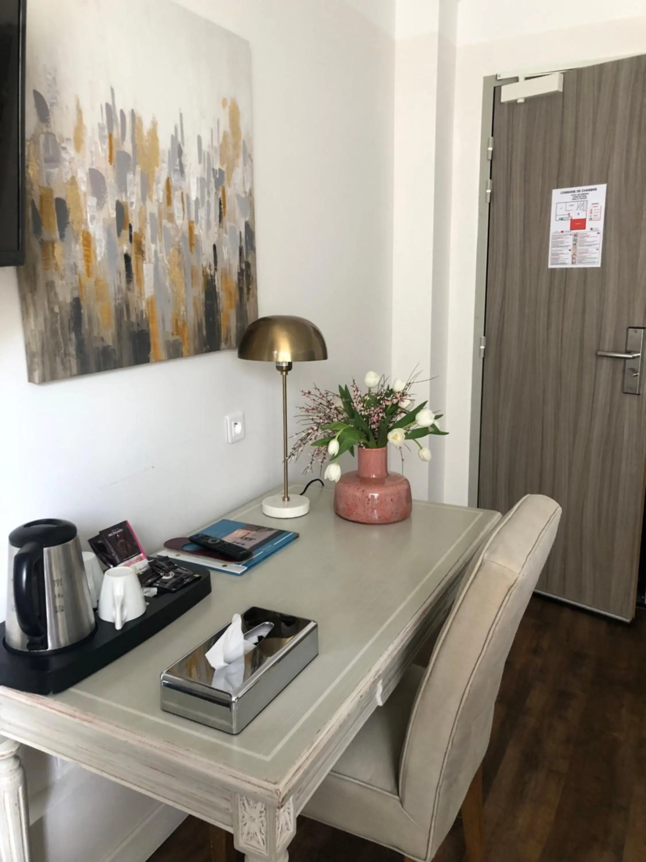 Property building in Hotel Les Embruns