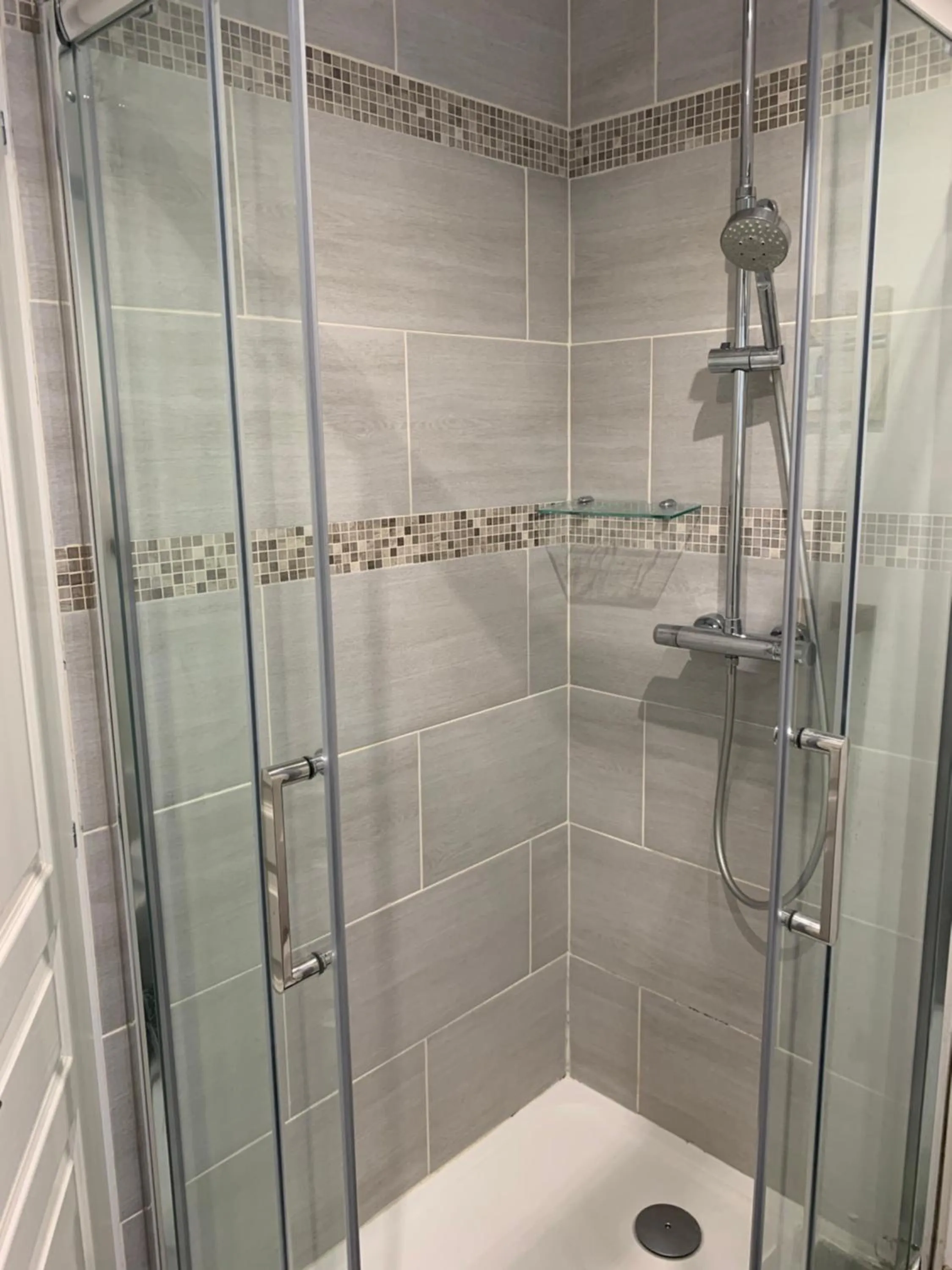 Bathroom in Hotel Les Embruns