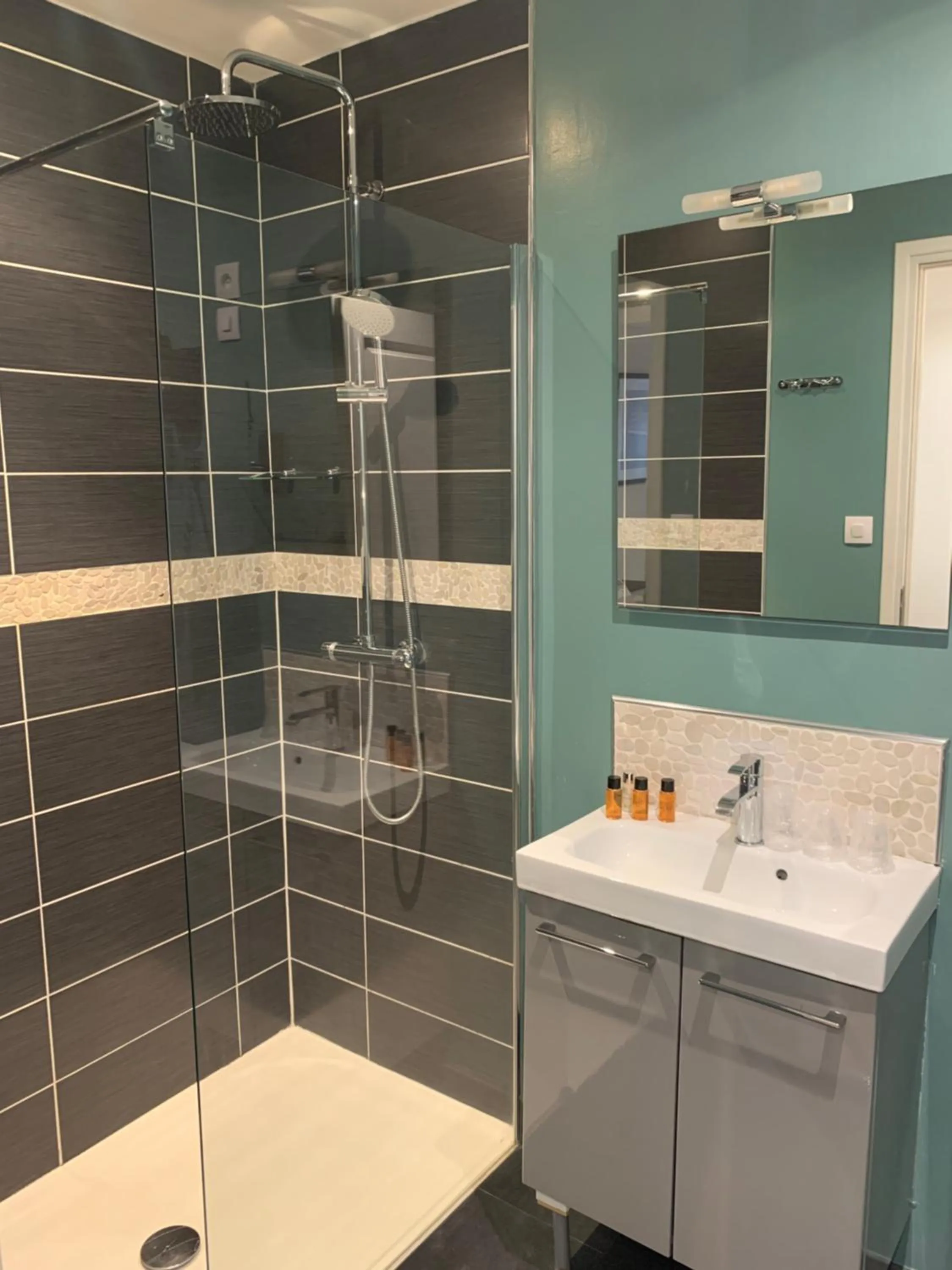 Bathroom in Hotel Les Embruns