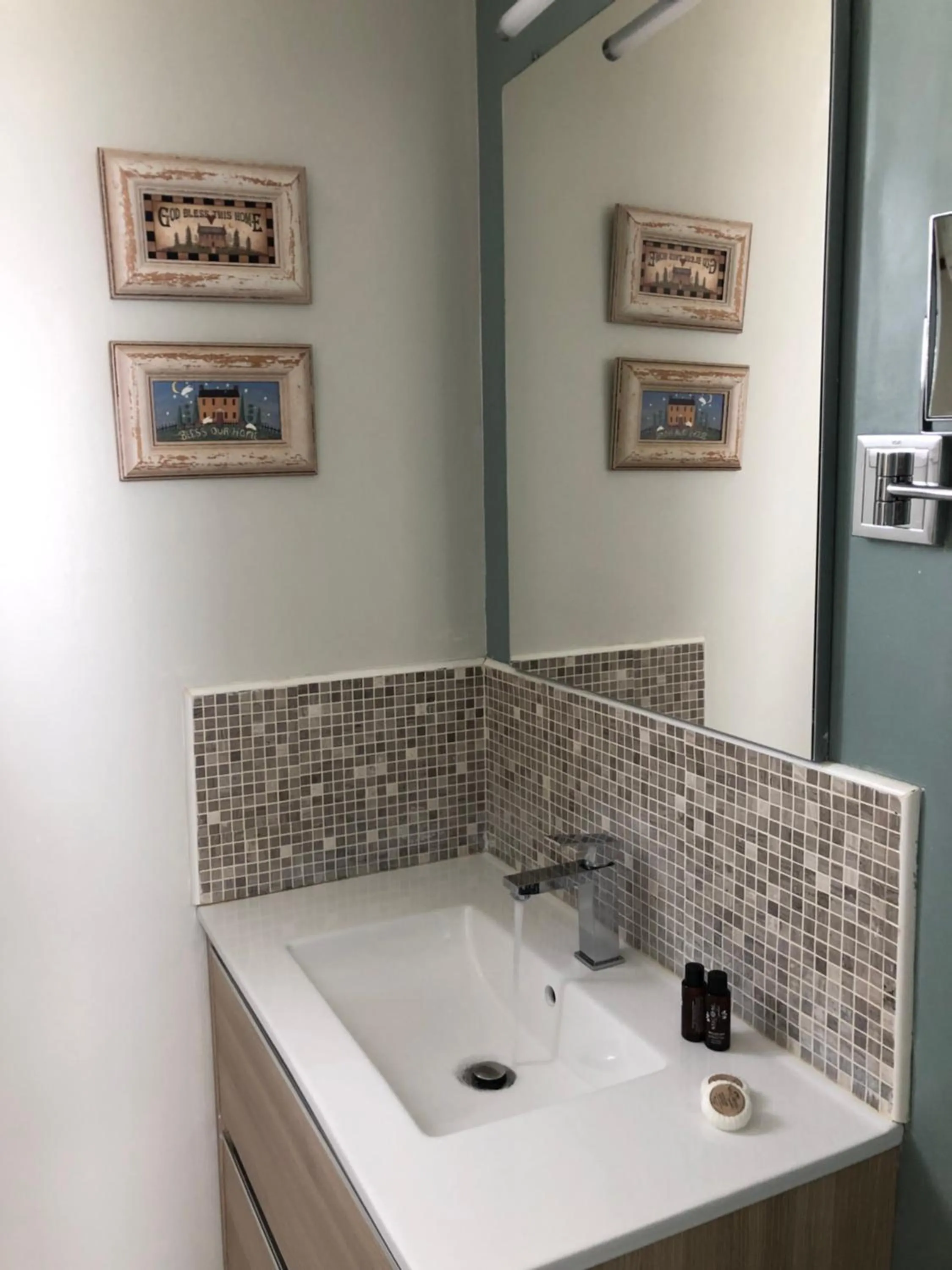 Property building in Hotel Les Embruns