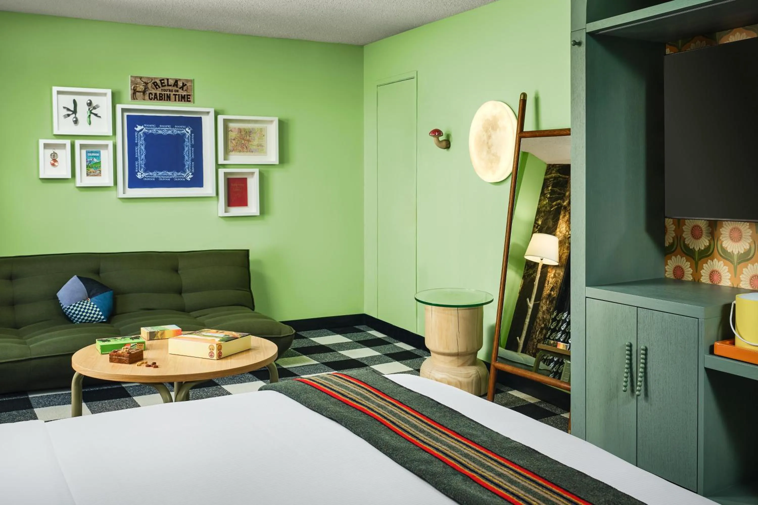 Living room, Bed in the Curtis Denver - A DoubleTree by Hilton Hotel