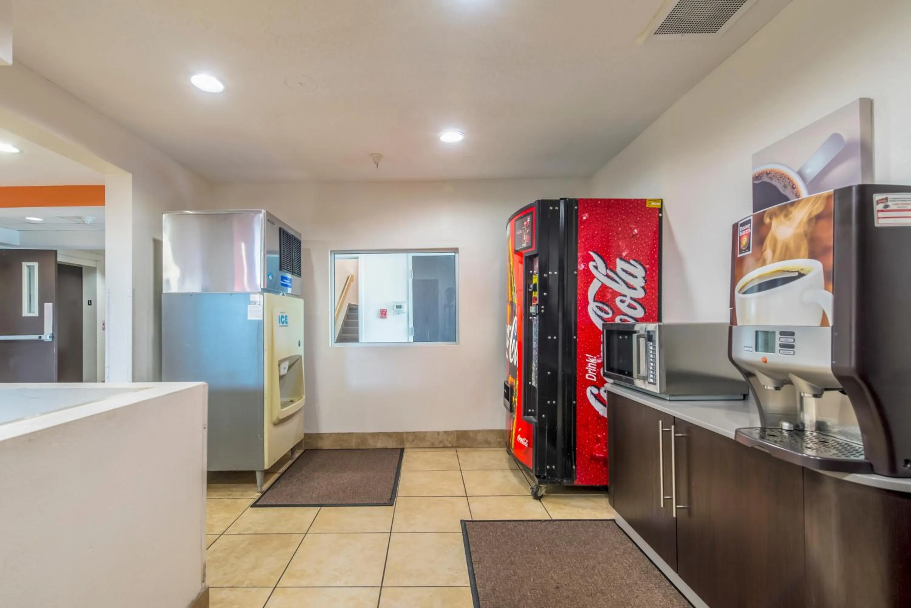 On site in Motel 6 Indianapolis Carmel