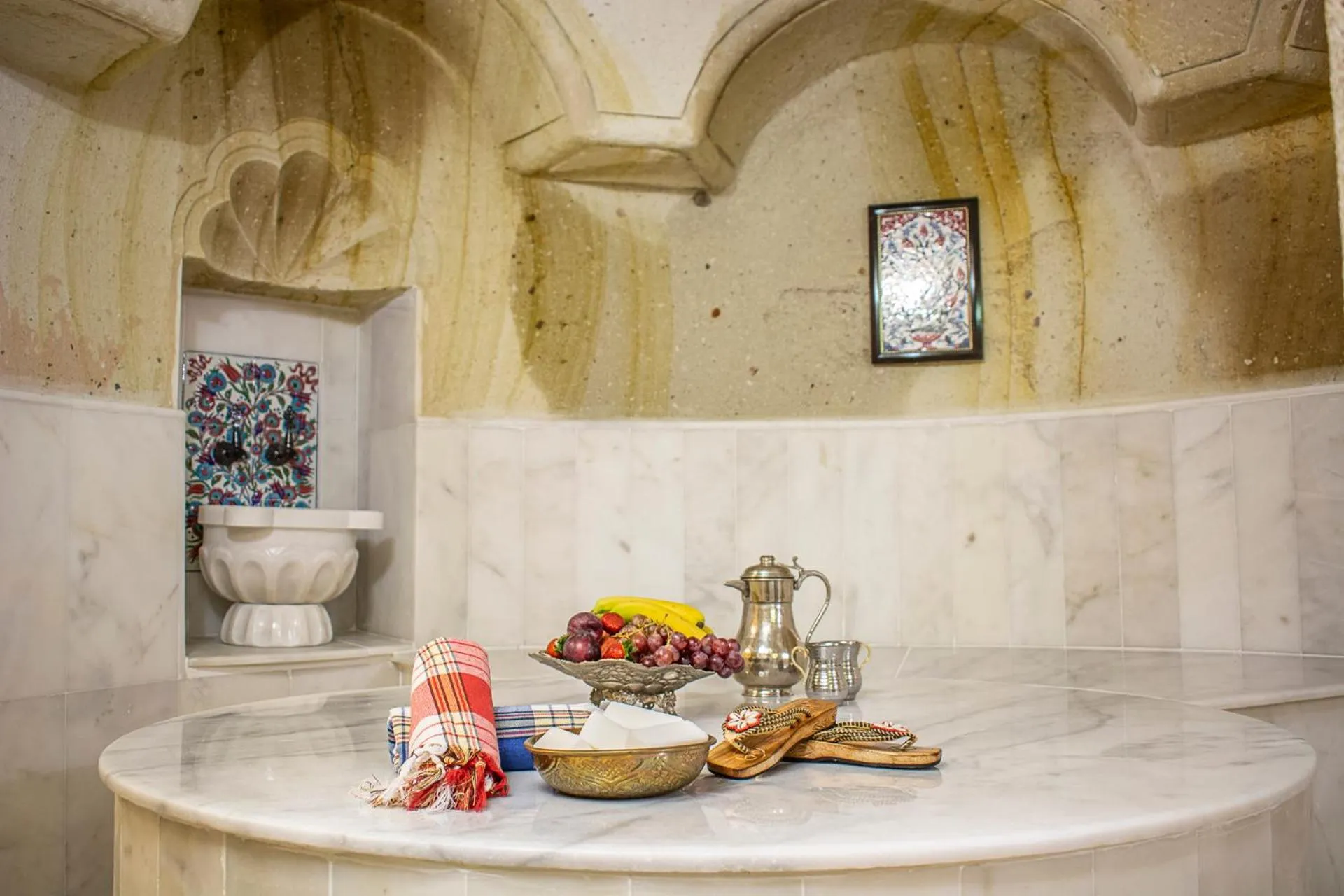 Sauna in Zeydem Suites