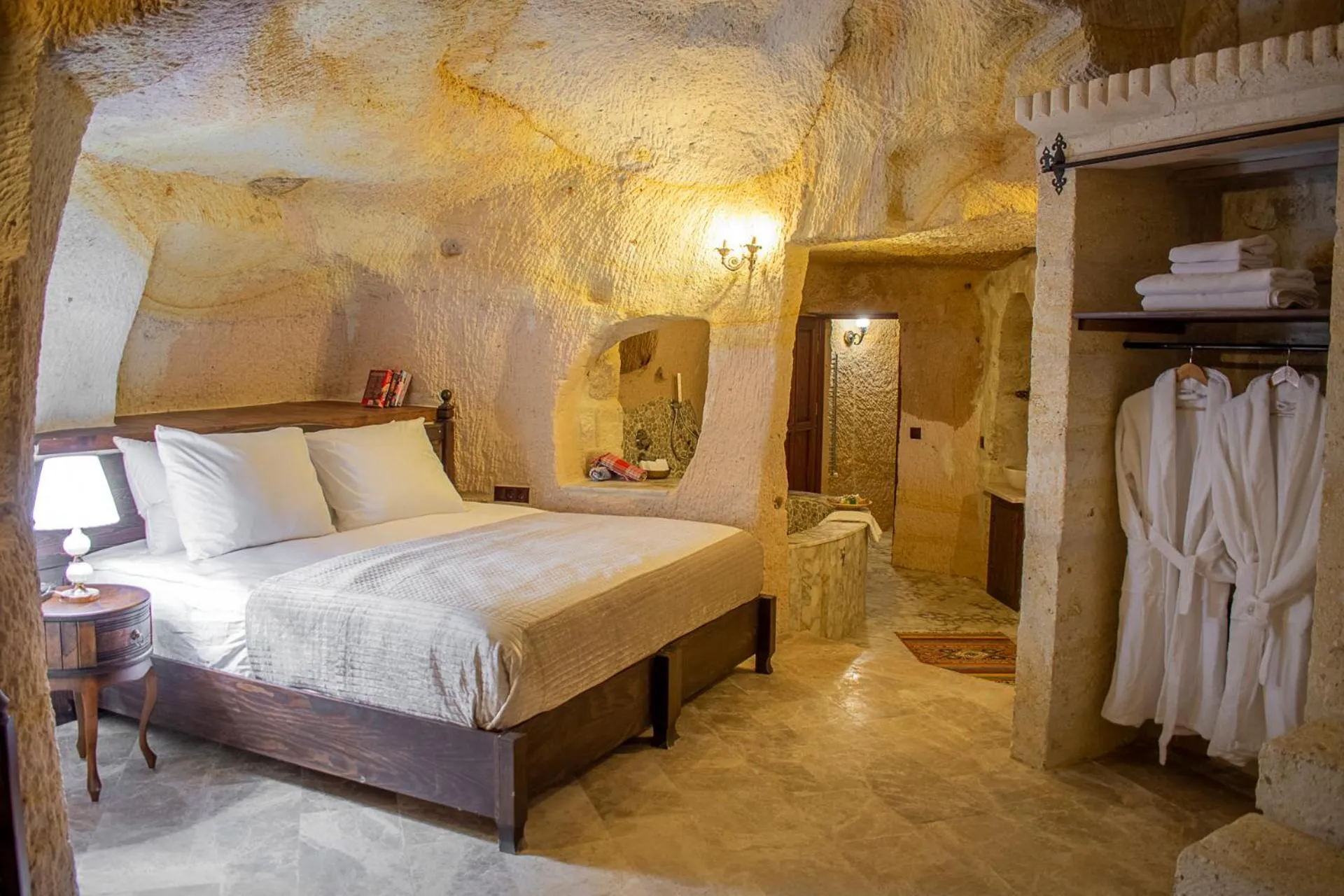 Bathroom, Bed in Zeydem Suites