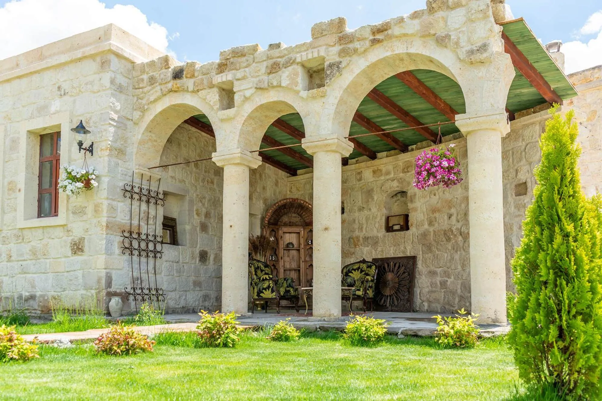 Garden in Zeydem Suites