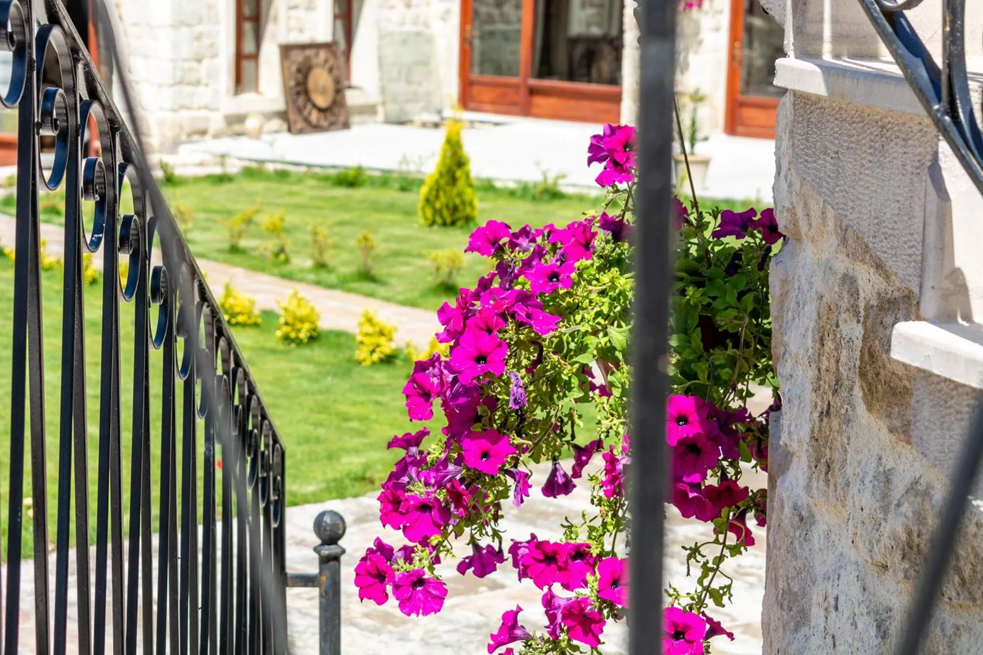 Garden in Zeydem Suites