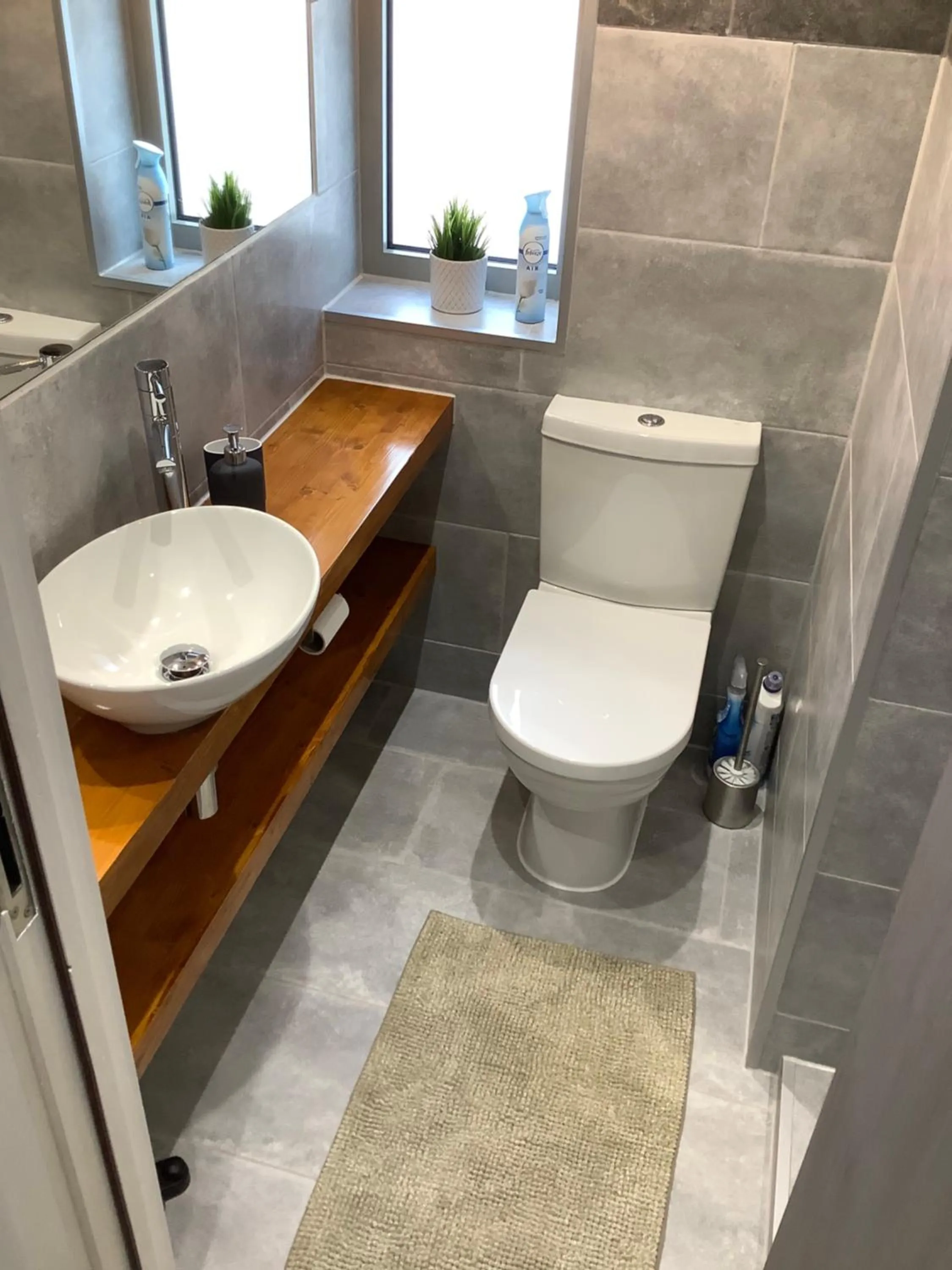 Bathroom in Carolyn’s Place