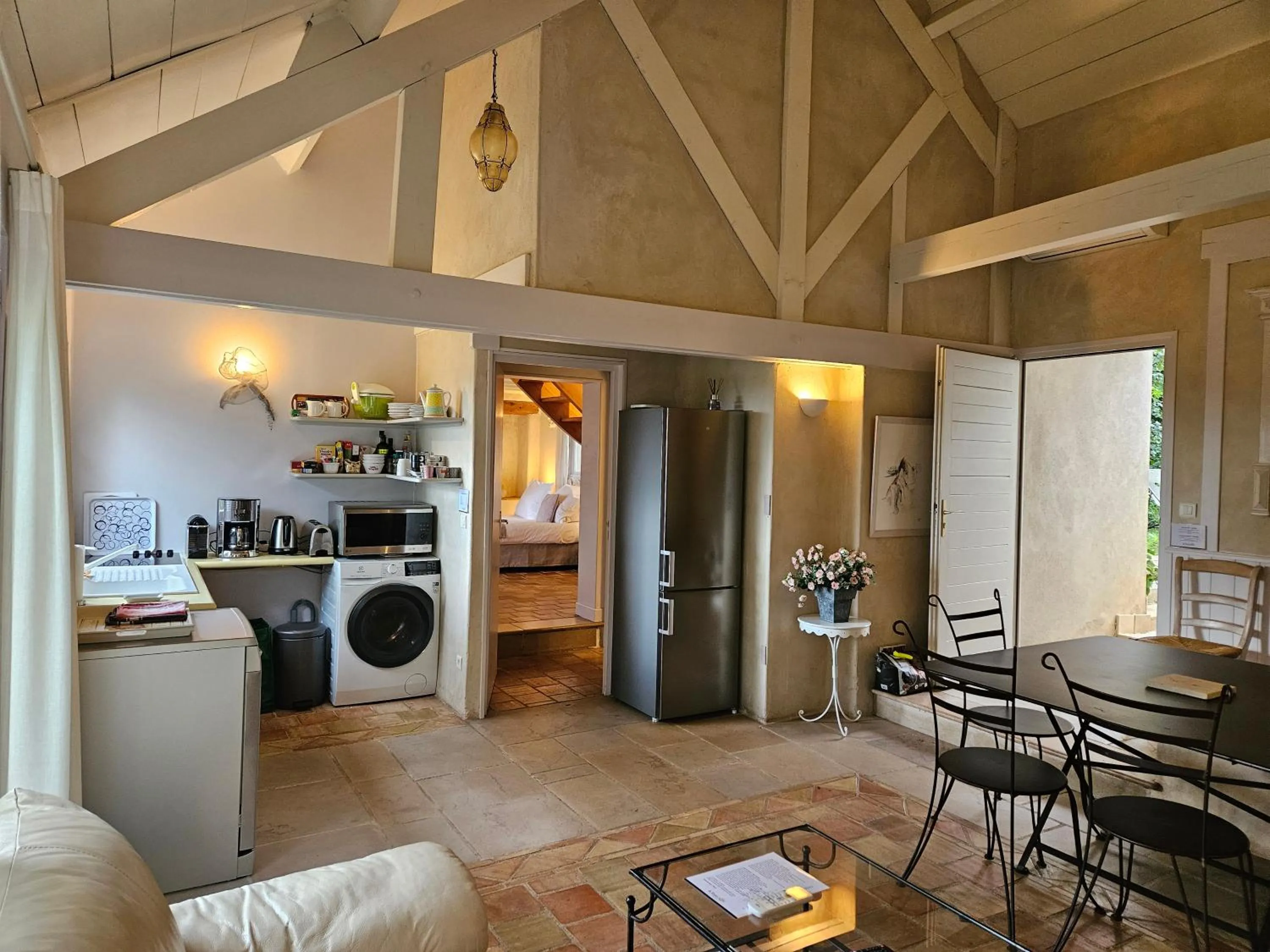 Communal lounge/ TV room in La Terre d'Or