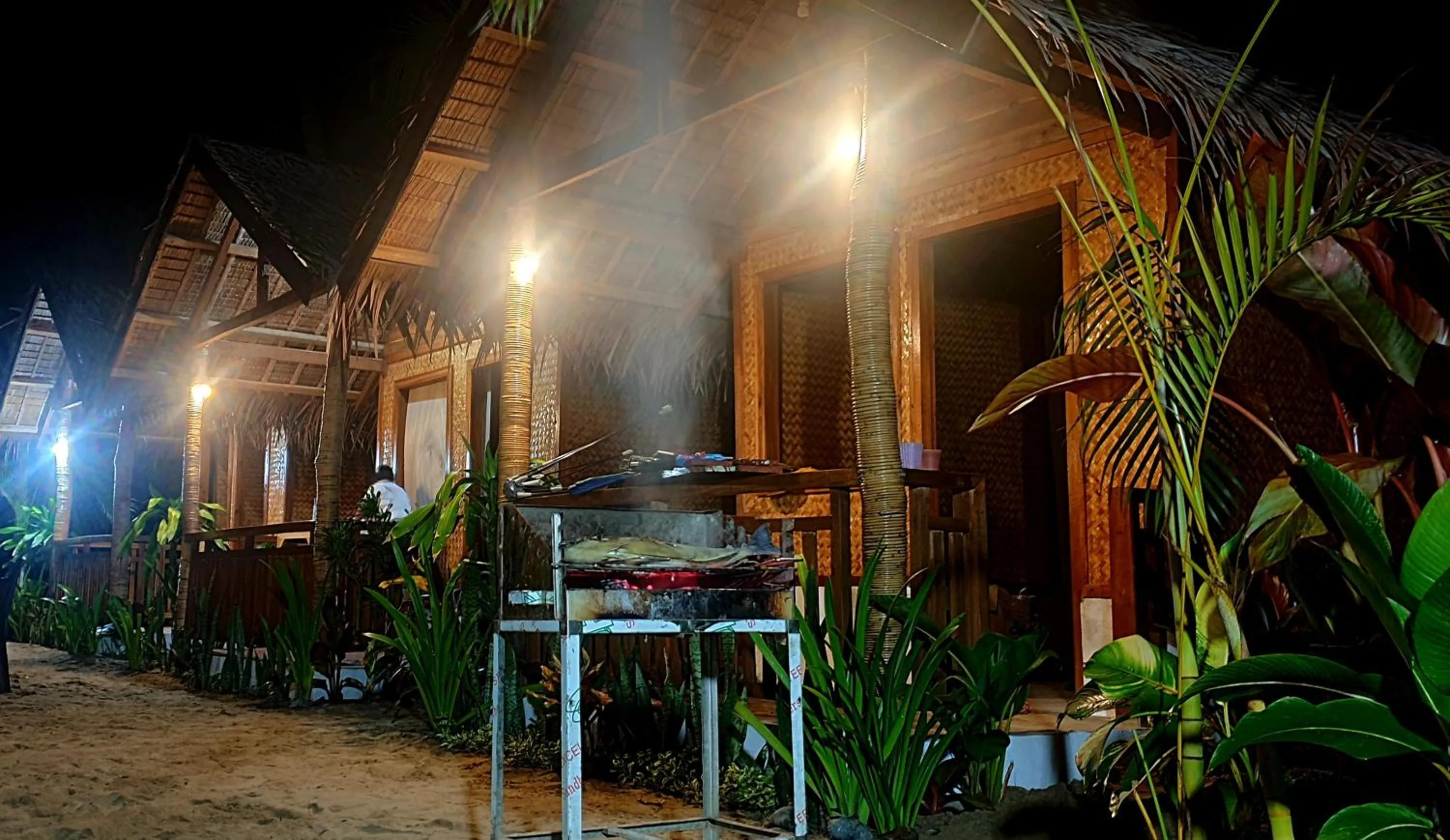 Zhaya's Beach & Cottages