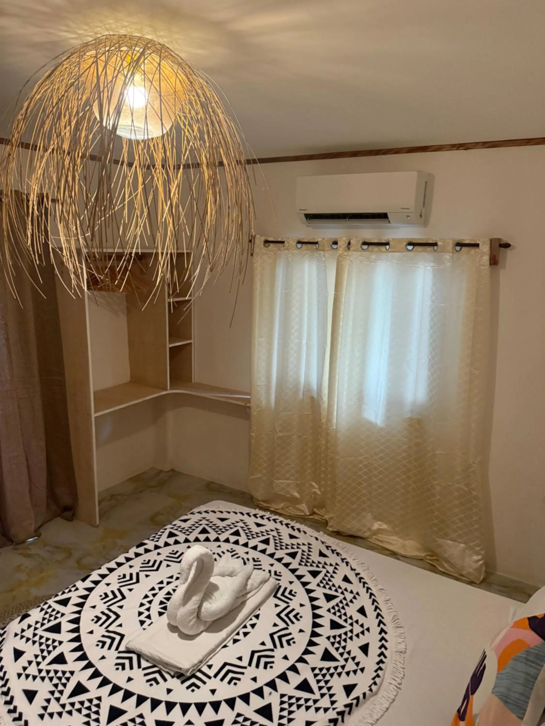 Zhaya's Beach & Cottages