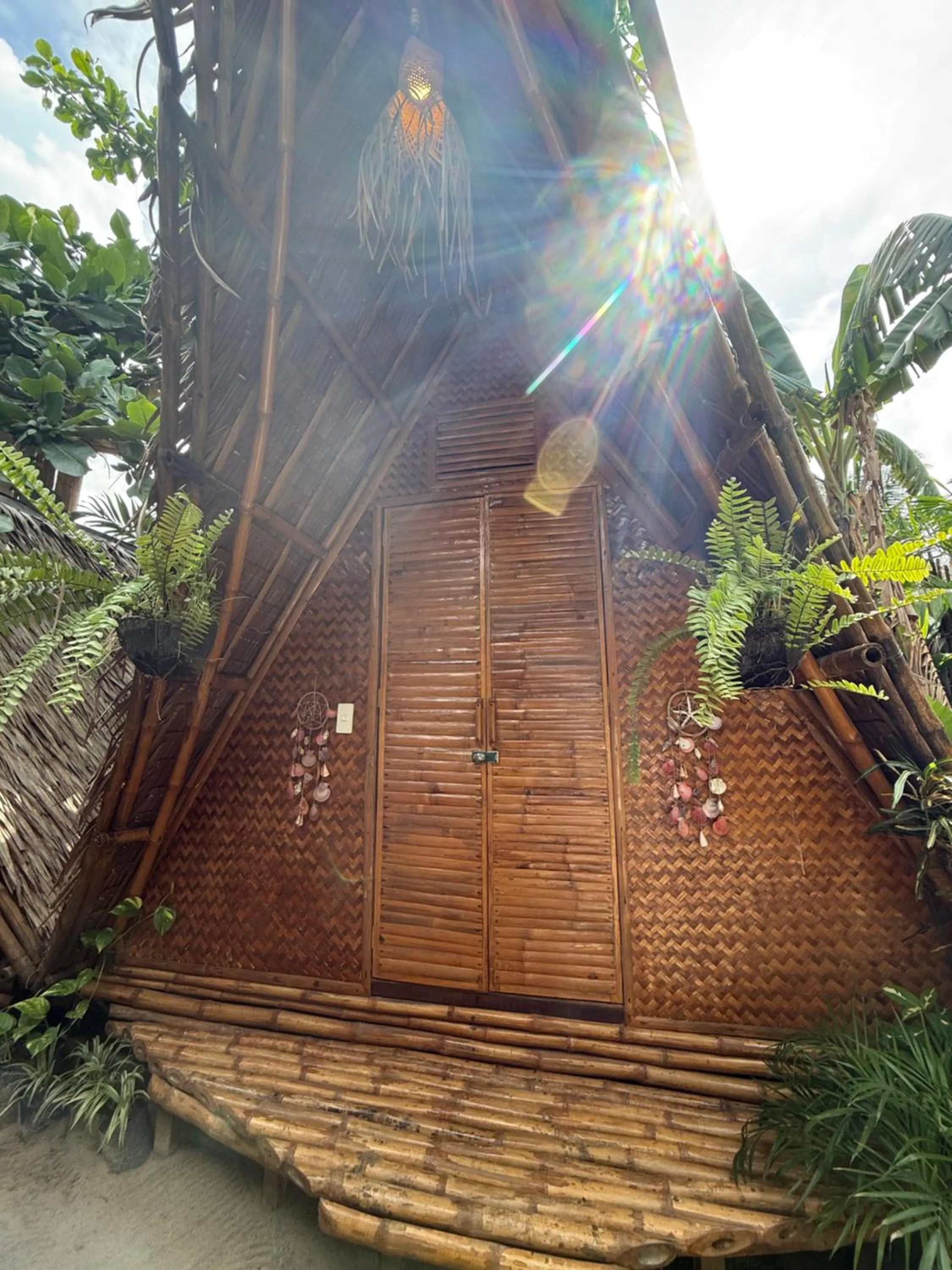 Zhaya's Beach & Cottages