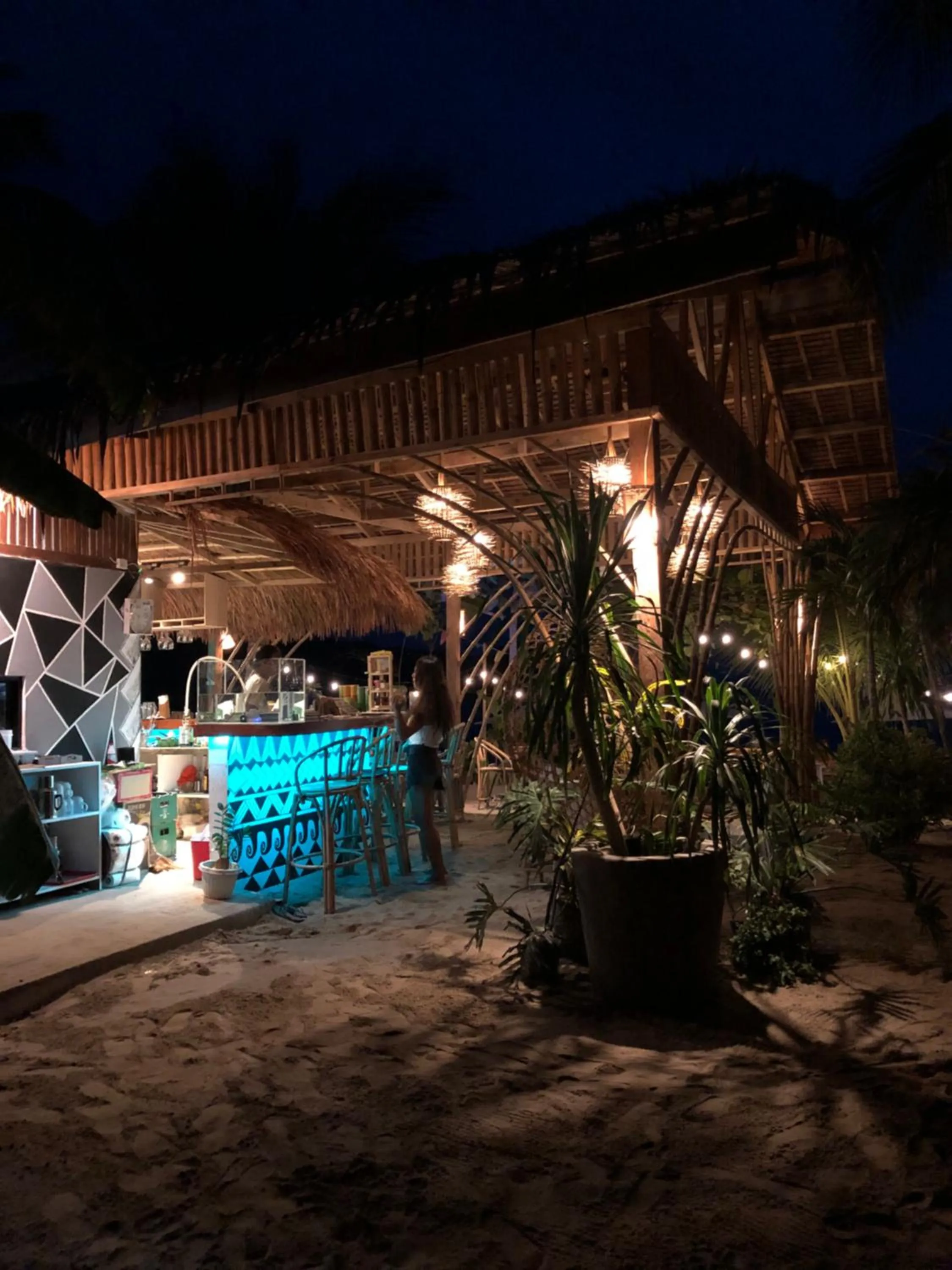 Zhaya's Beach & Cottages