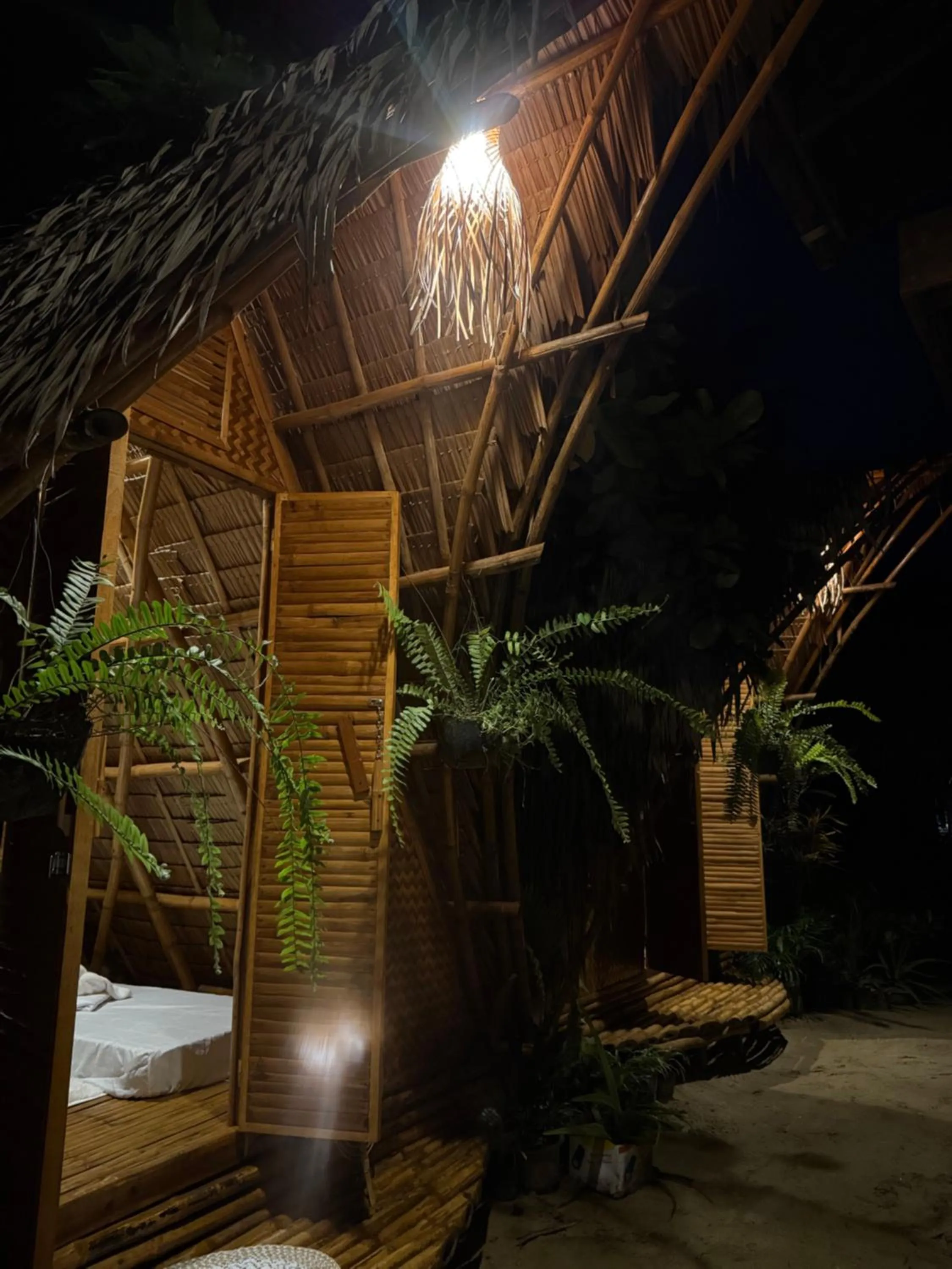 Zhaya's Beach & Cottages