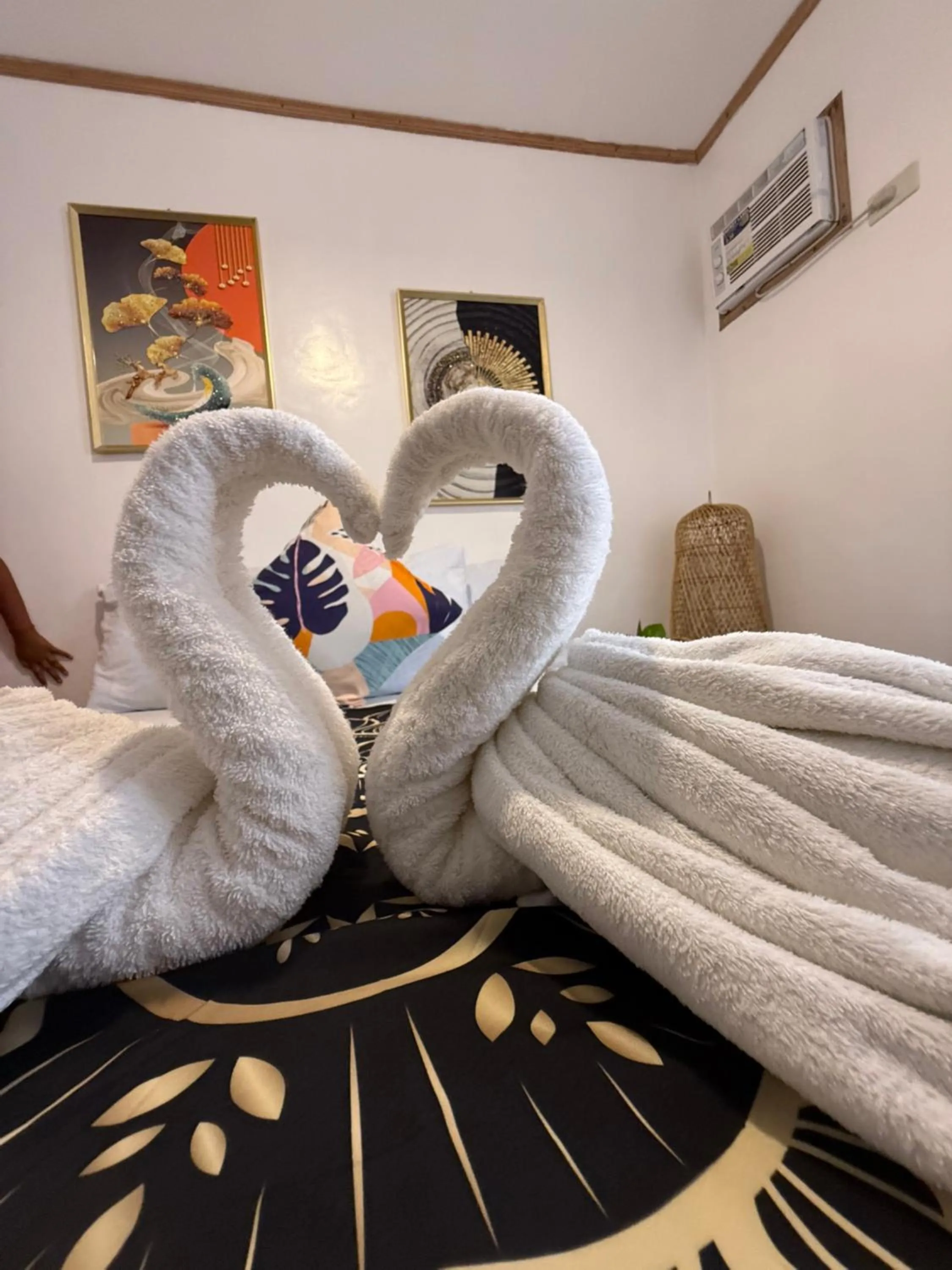 Bed in Zhaya's Beach & Cottages