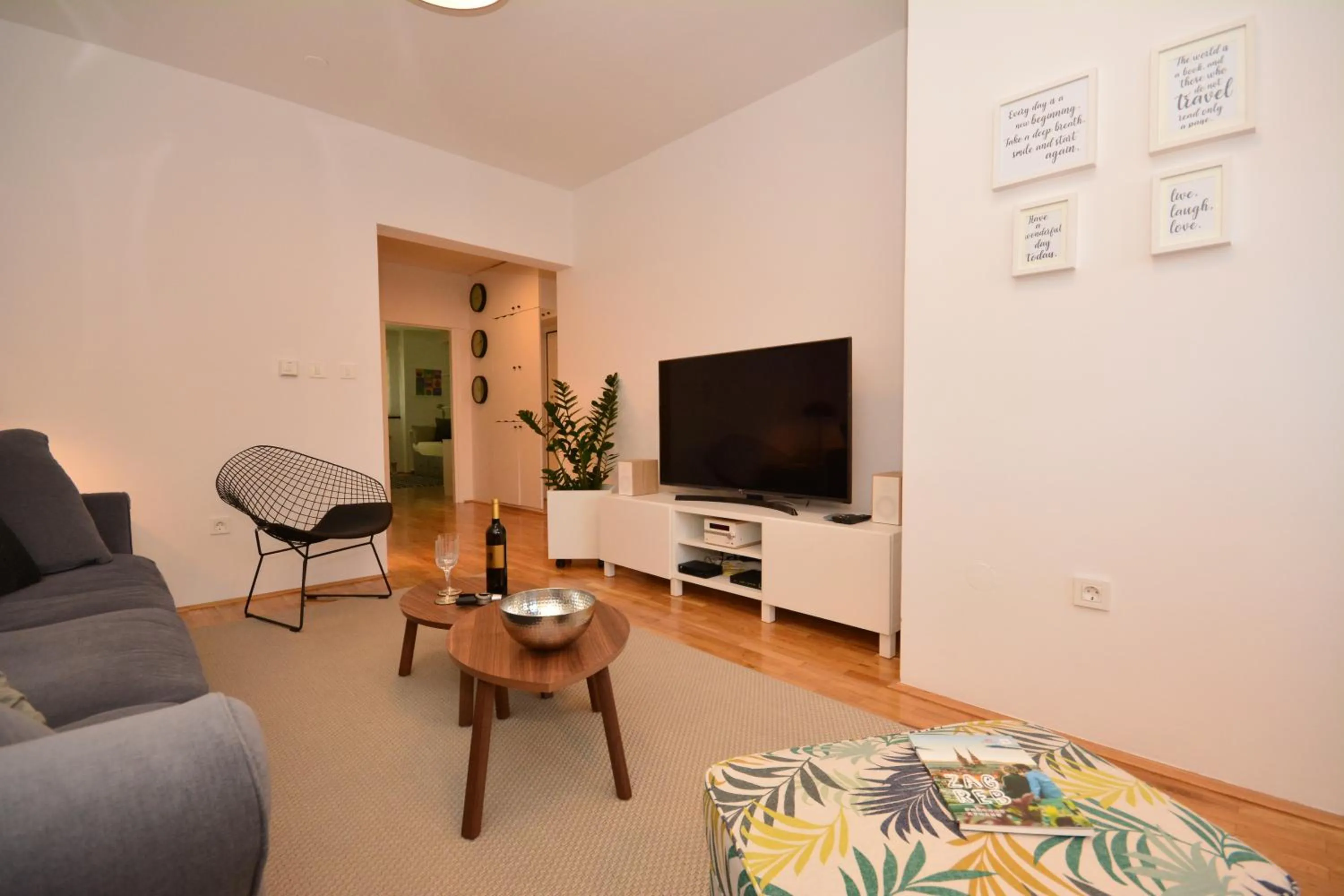 Lucky 13 apartment