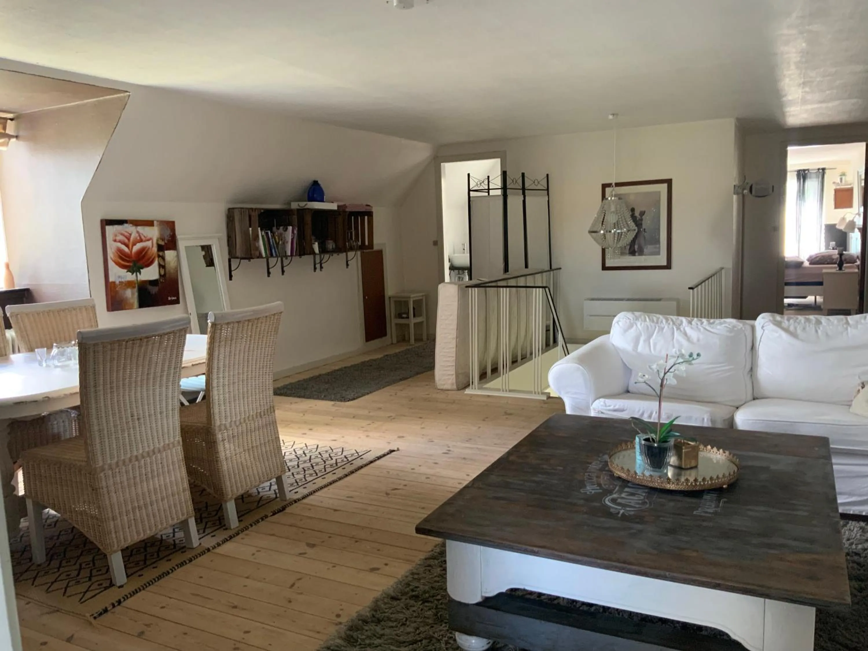 Communal lounge/ TV room in Den Gamle Apotekergaard