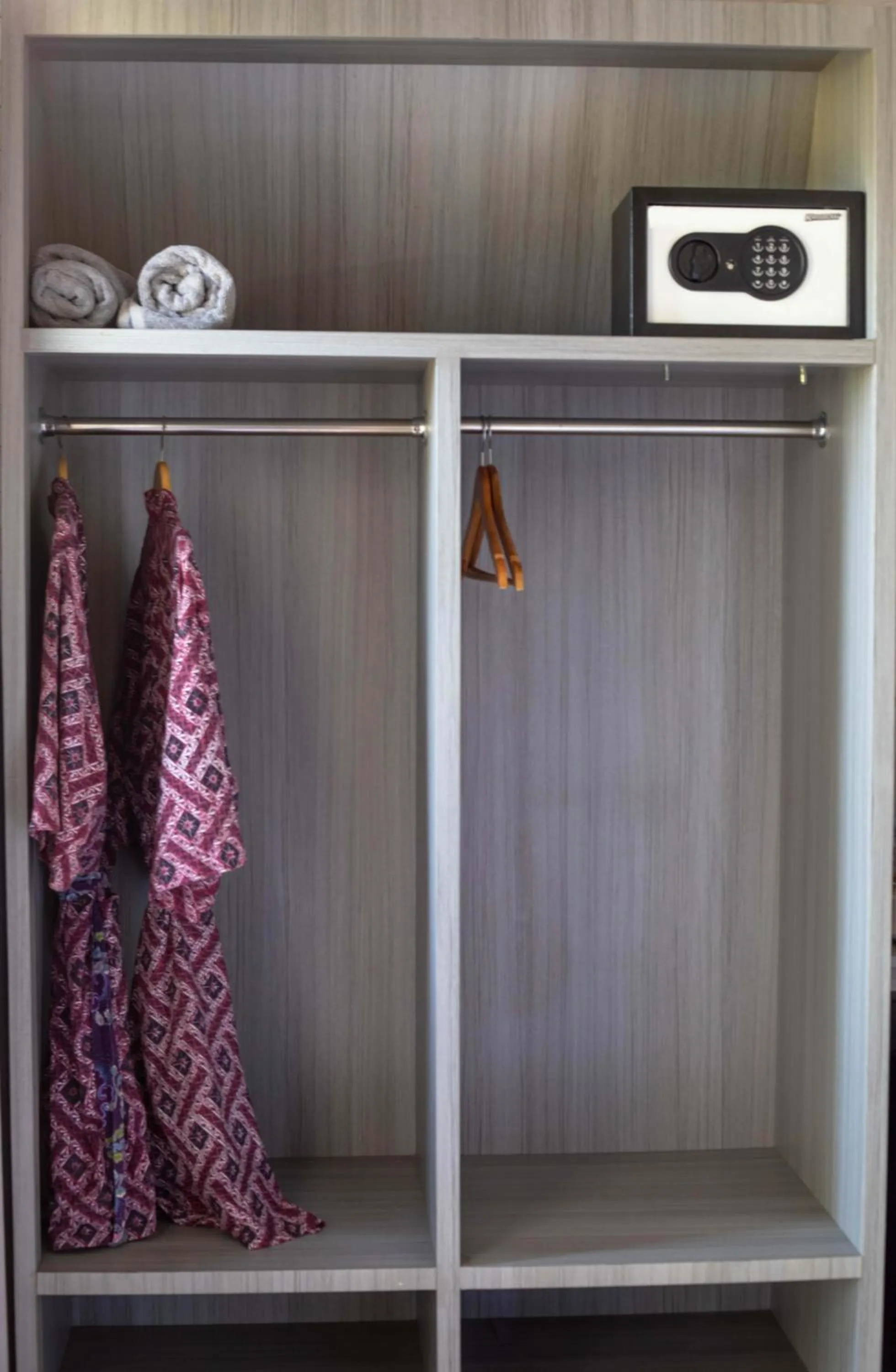 furniture in Akusara Jungle Resort And Spa