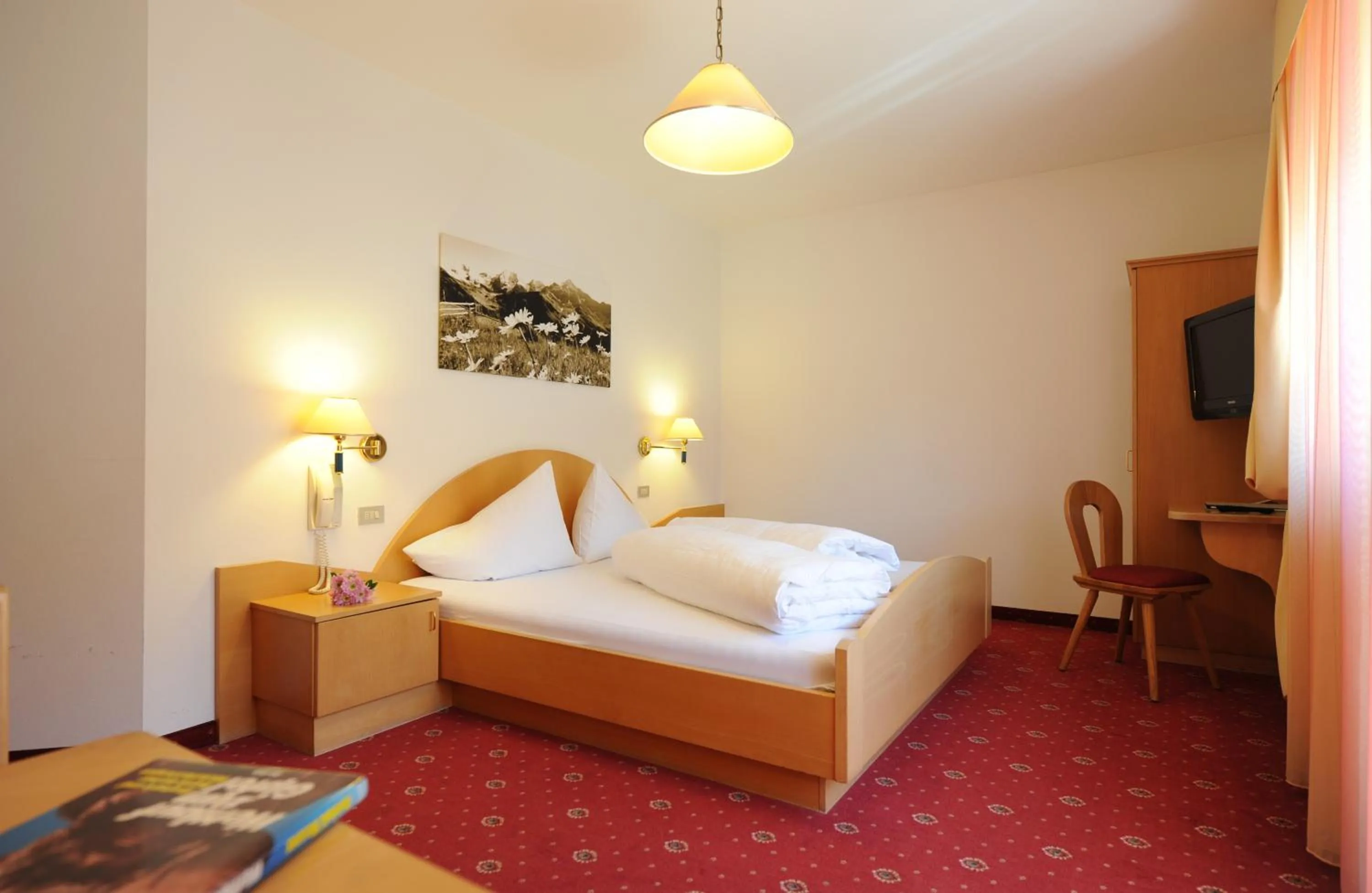 Photo of the whole room, Bed in Gasthof Stern
