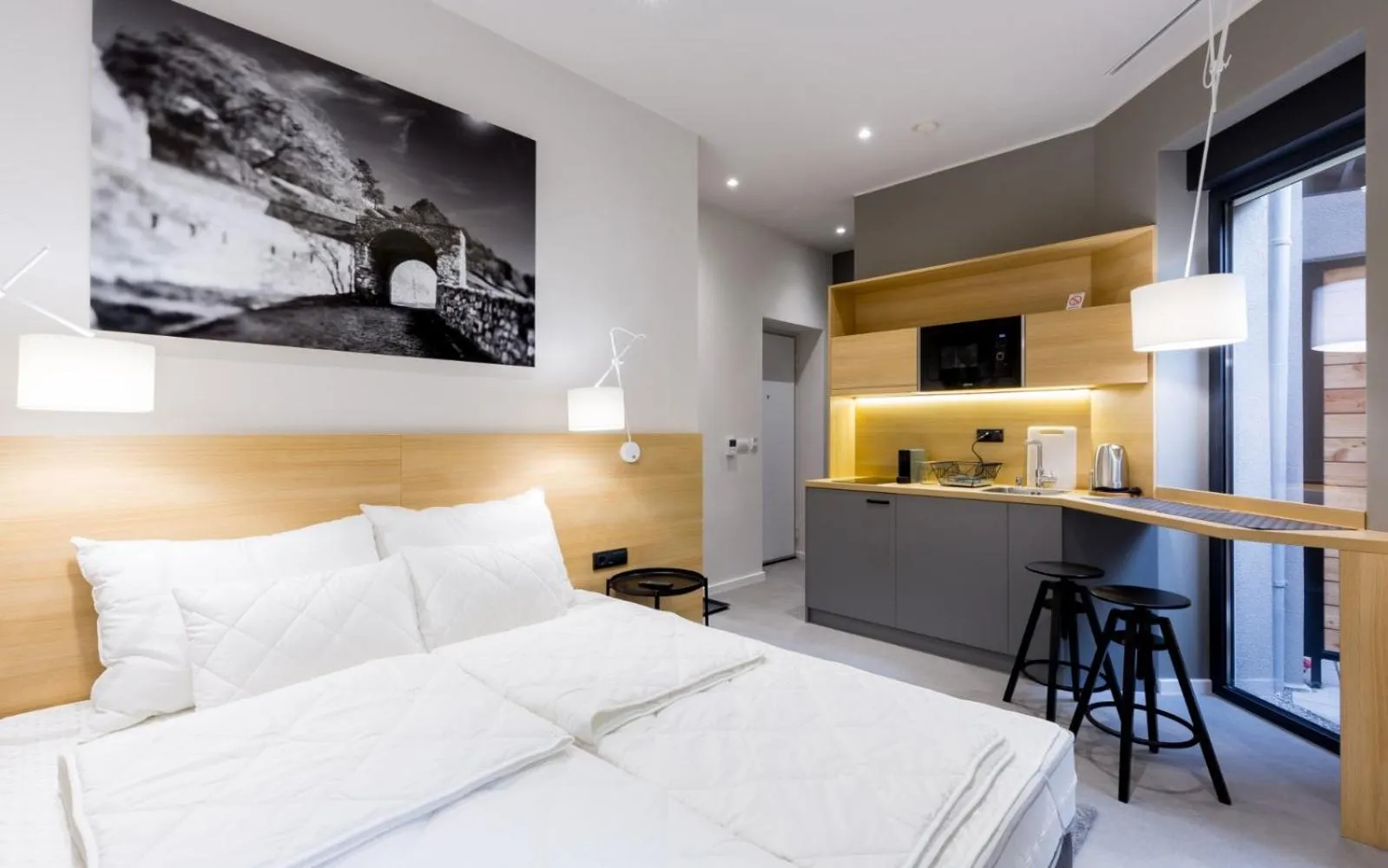 TV and multimedia, Bed in Teanna Lux Apartments