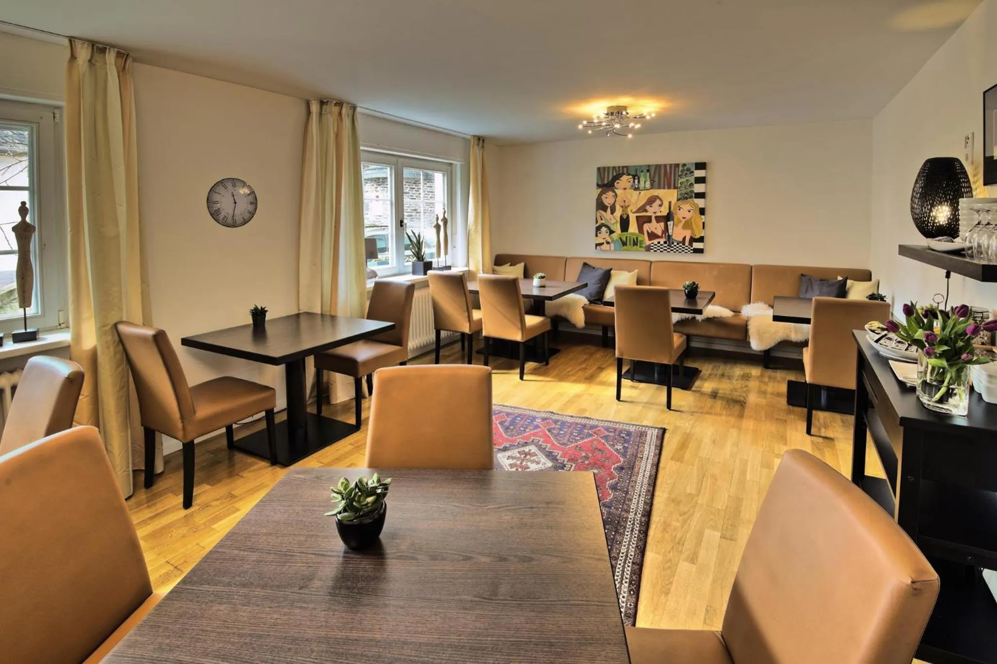 Food and drinks in Weingut & Gästehaus Christoph Clüsserath